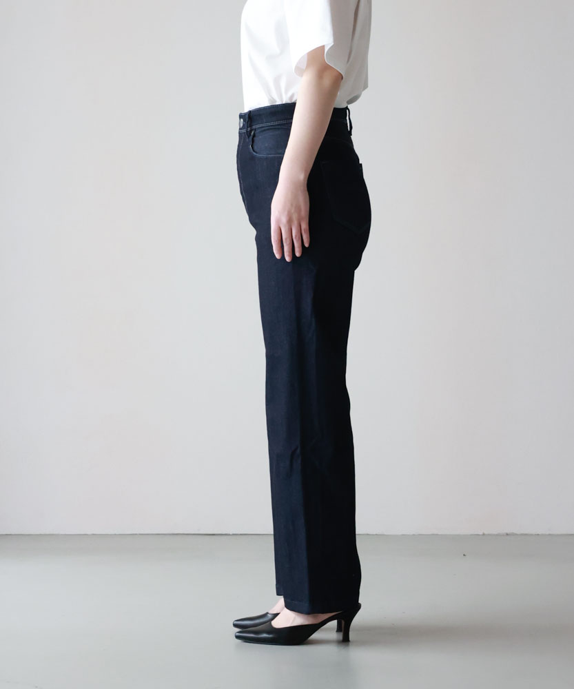 /images/freepage/yanukcontents/joan/1-3.jpg