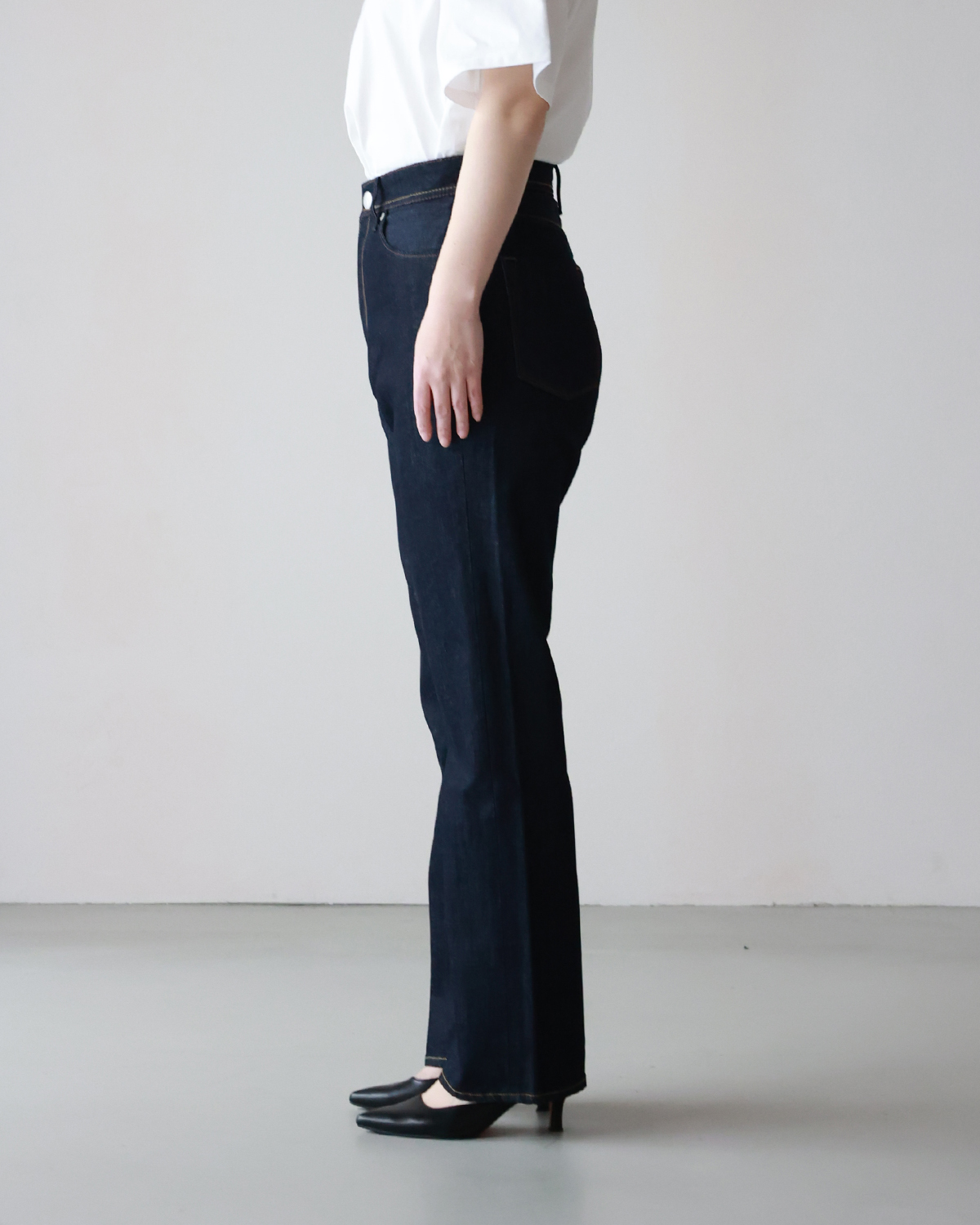 /images/freepage/yanukcontents/joan/1-3.jpg