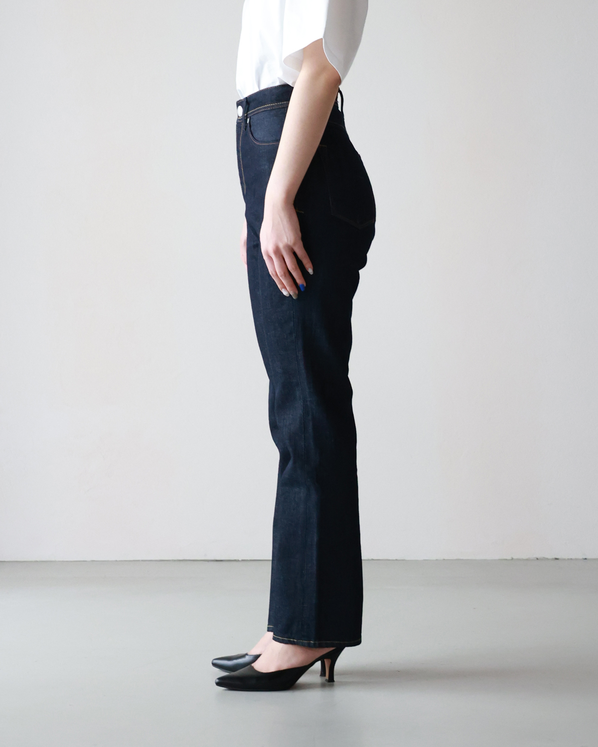 /images/freepage/yanukcontents/joan/1-3.jpg