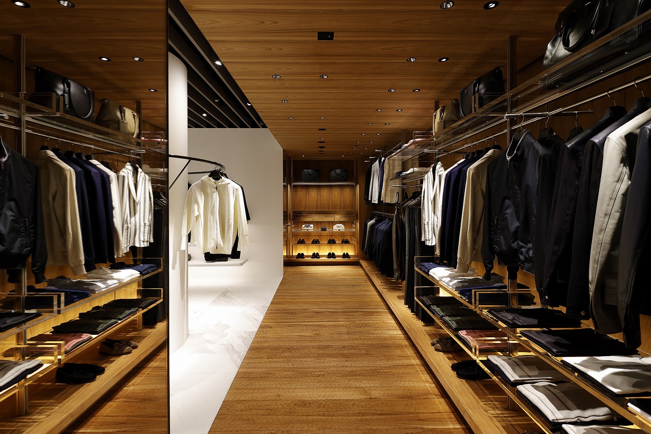 Le GRAND CLOSET de PARIGOT / MAN GINZA SIX 店内