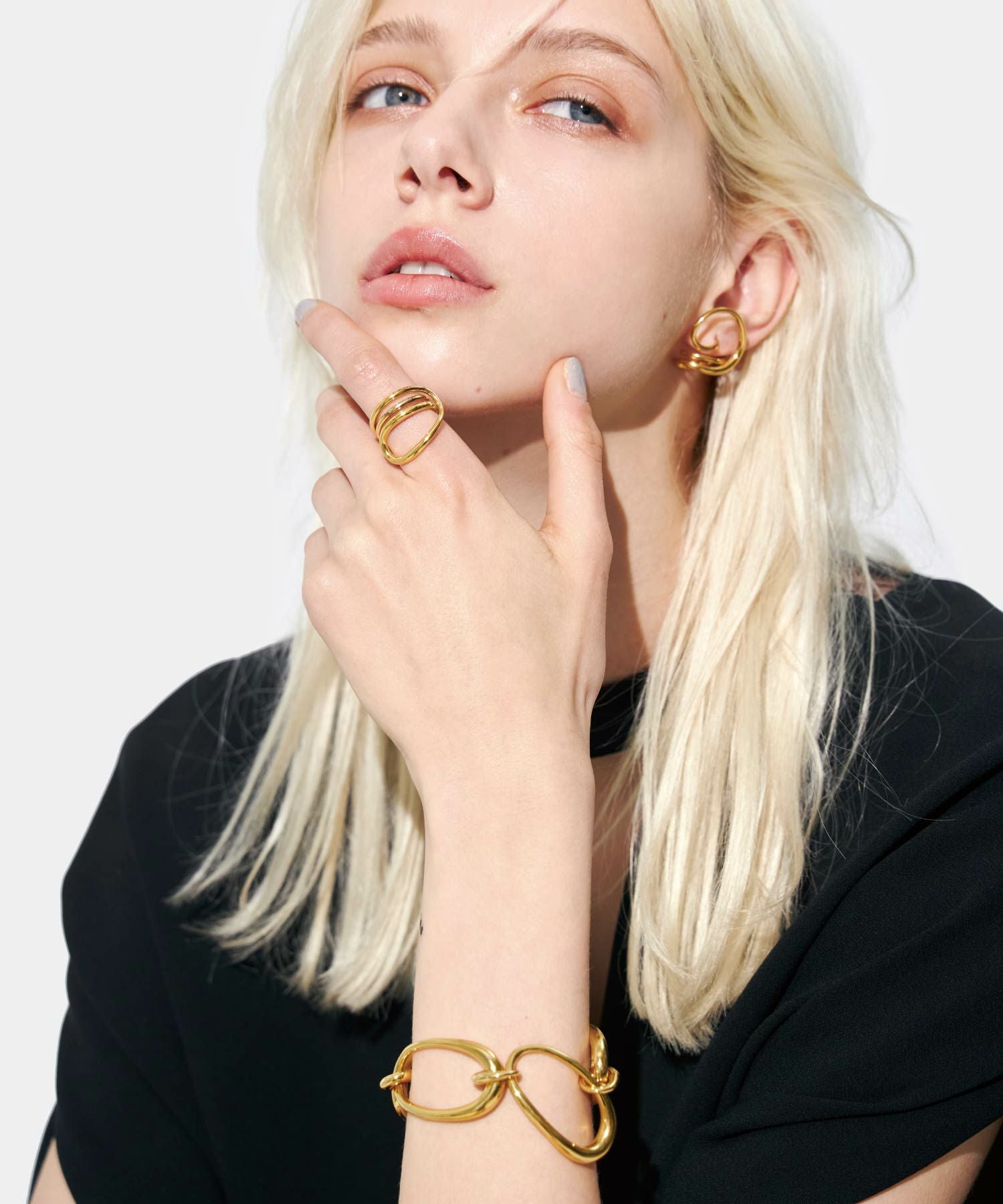 Charlotte Chesnais(シャルロットシェネ)】BOUCLES D'OREILLES ROUND