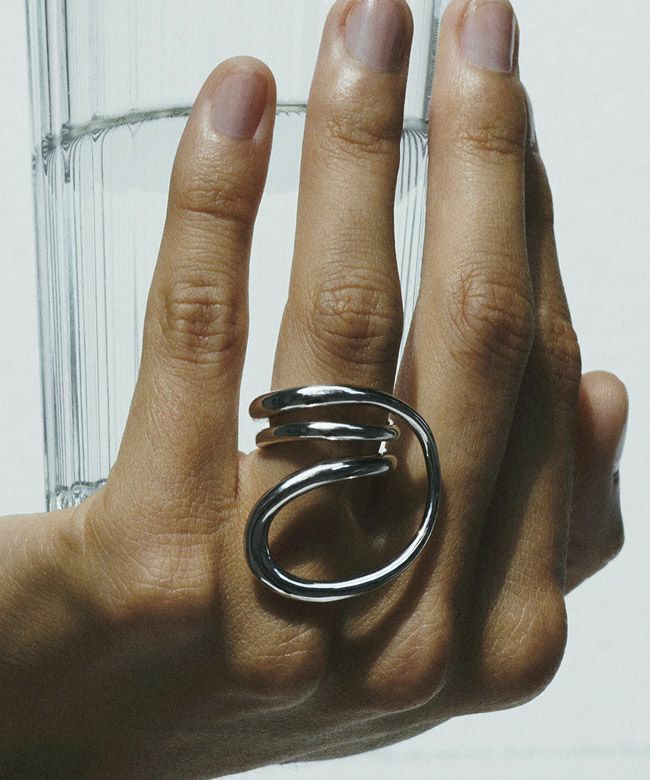Charlotte Chesnais(シャルロットシェネ)】 BAGUE Round Trip ring