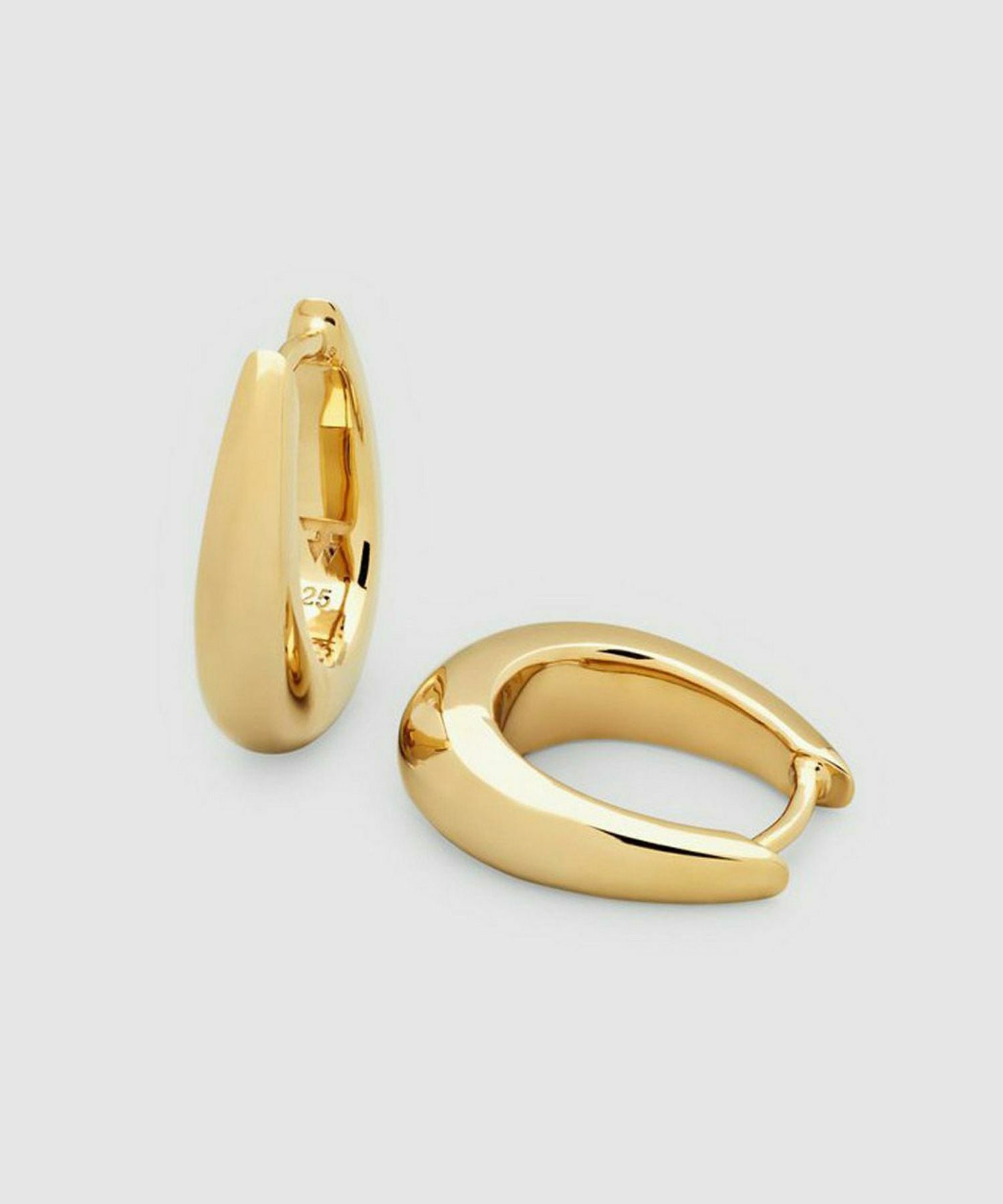 TOM WOOD(トムウッド)】 Liz Hoops Gold ピアス｜PARIGOT ONLINE