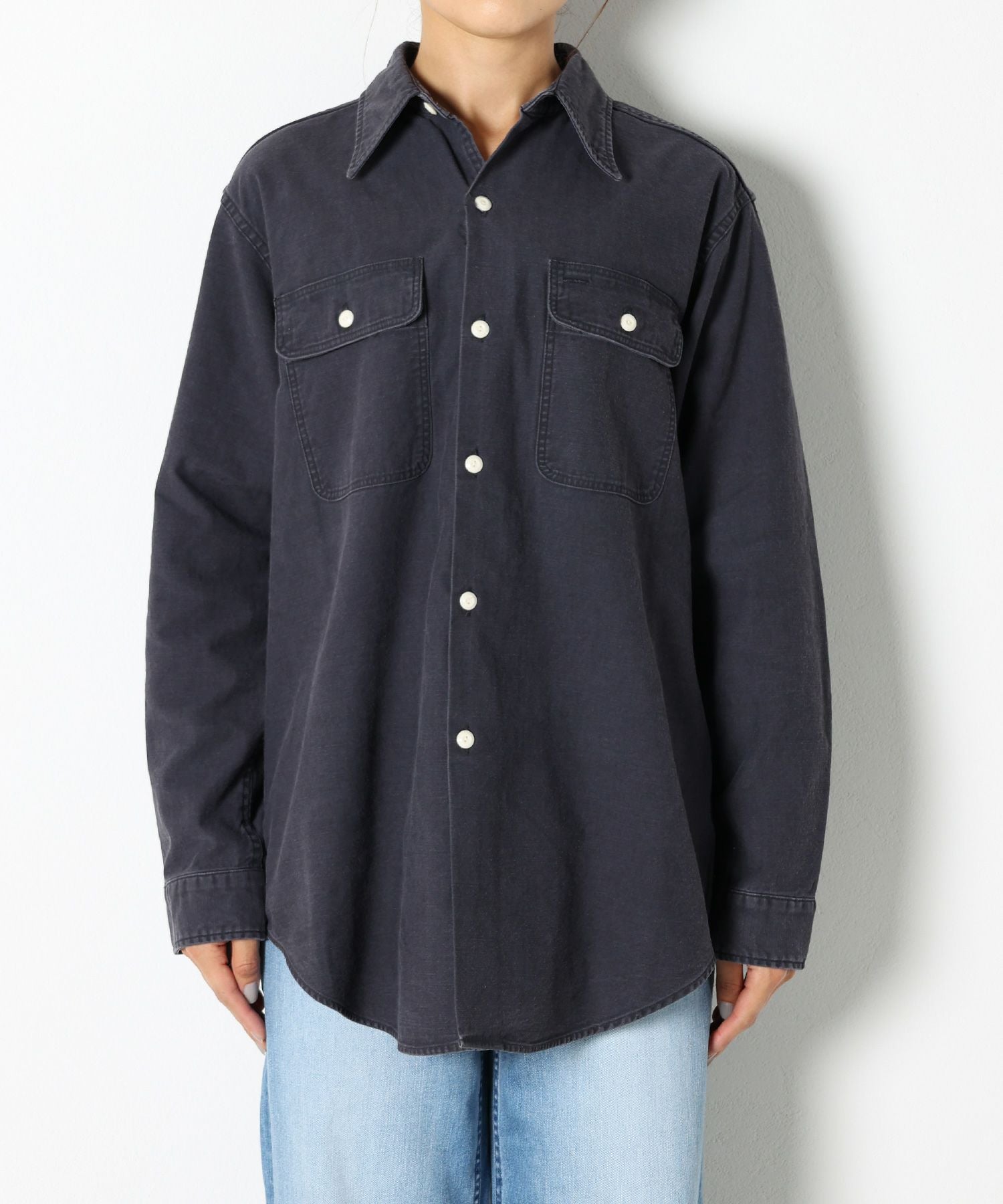 MADISONBLUE(マディソンブルー)】 HAMPTON BACK SATIN SHIRT｜PARIGOT