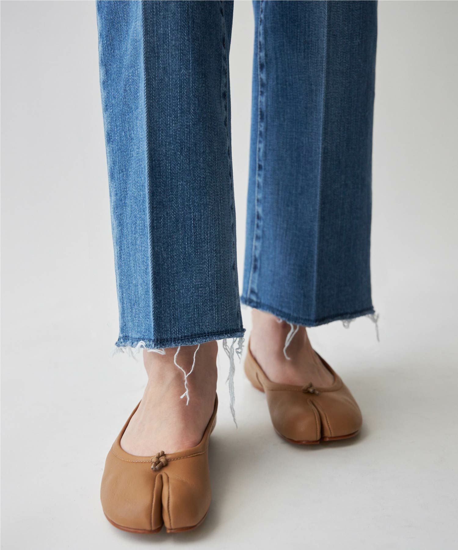 Maison Margiela(メゾンマルジェラ)】 タビ バレエシューズ｜PARIGOT