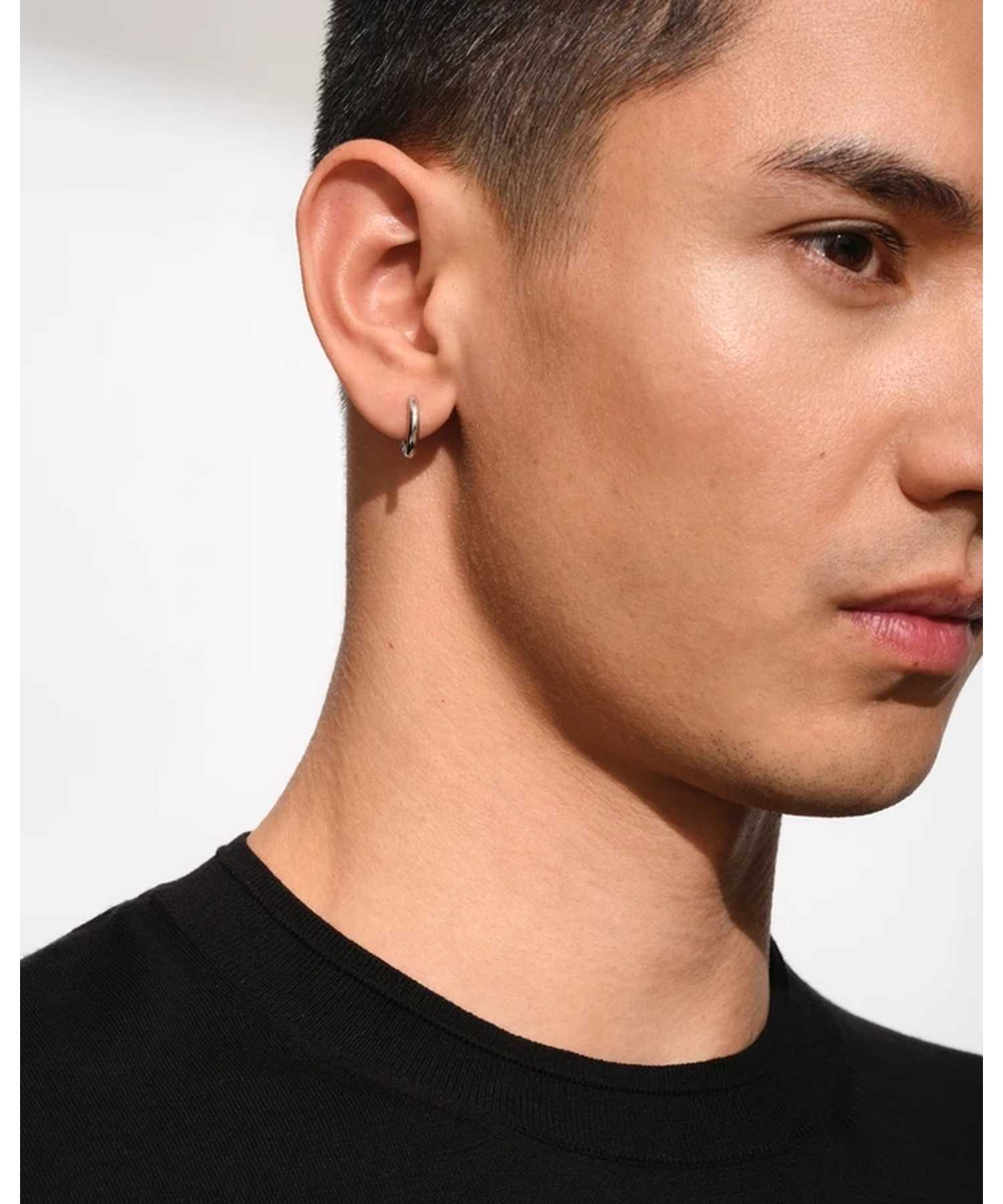 TOM WOOD(トムウッド)】 Classic Hoop Small ピアス｜PARIGOT ONLINE