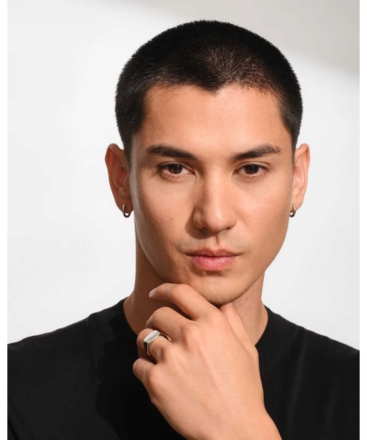 TOM WOOD(トムウッド)】 Classic Hoop Small ピアス｜PARIGOT ONLINE