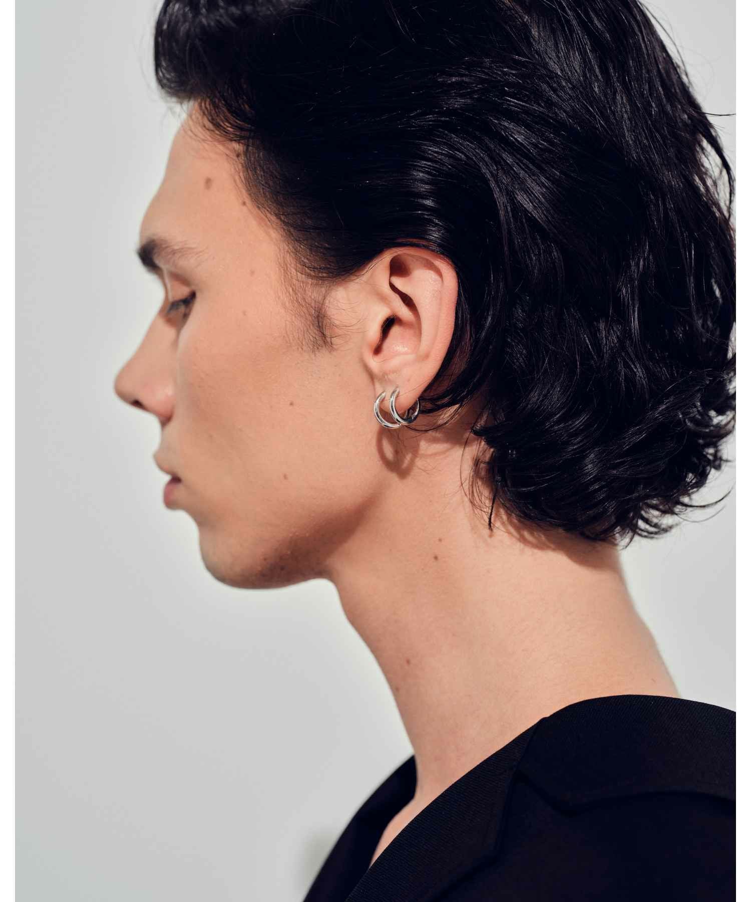 TOM WOOD(トムウッド)】 Classic Hoop Small ピアス｜PARIGOT ONLINE