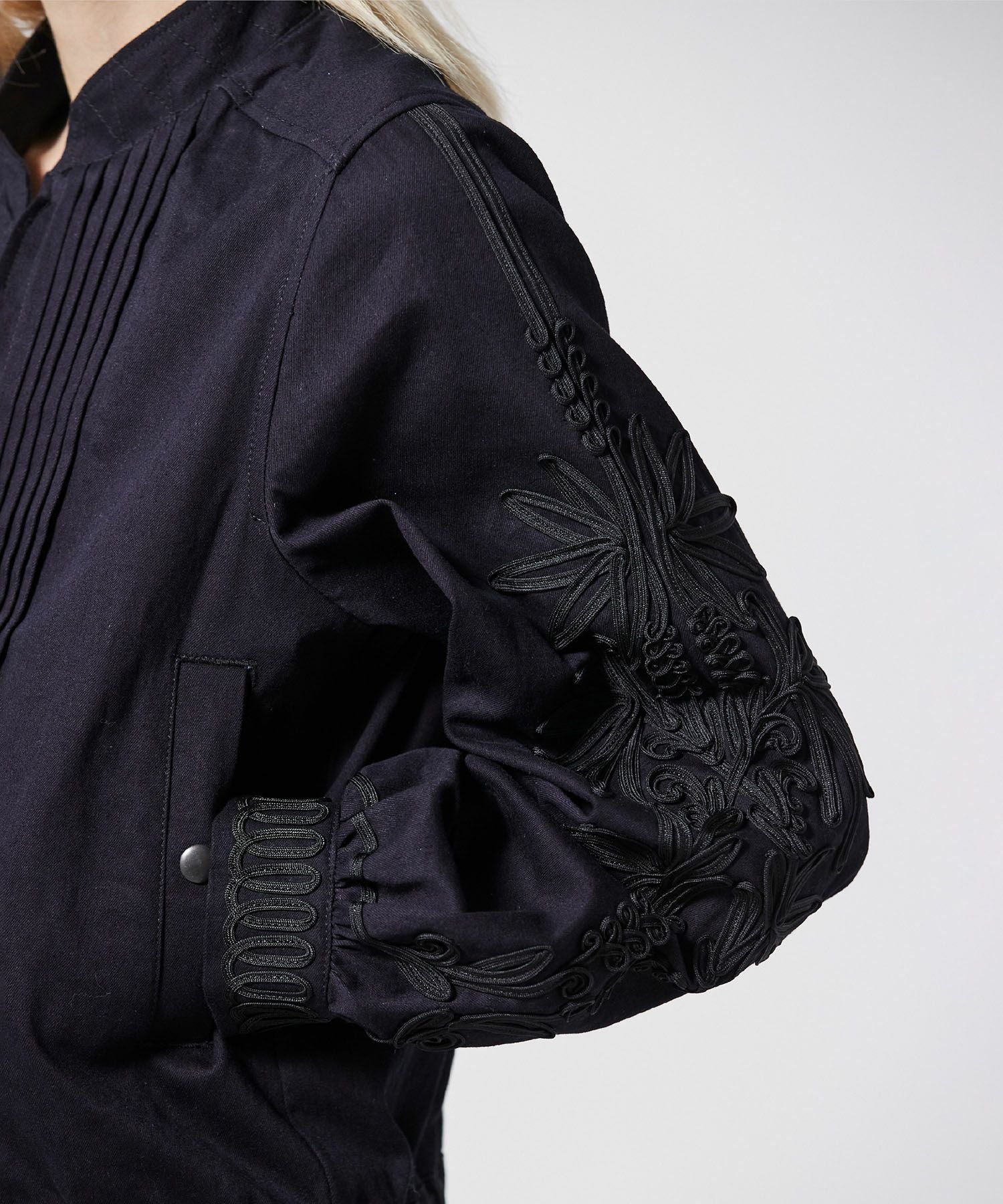 JAPAN DENIM(ジャパンデニム)】 LOKITHO _ CODE EMBROIDERY BLOUSON
