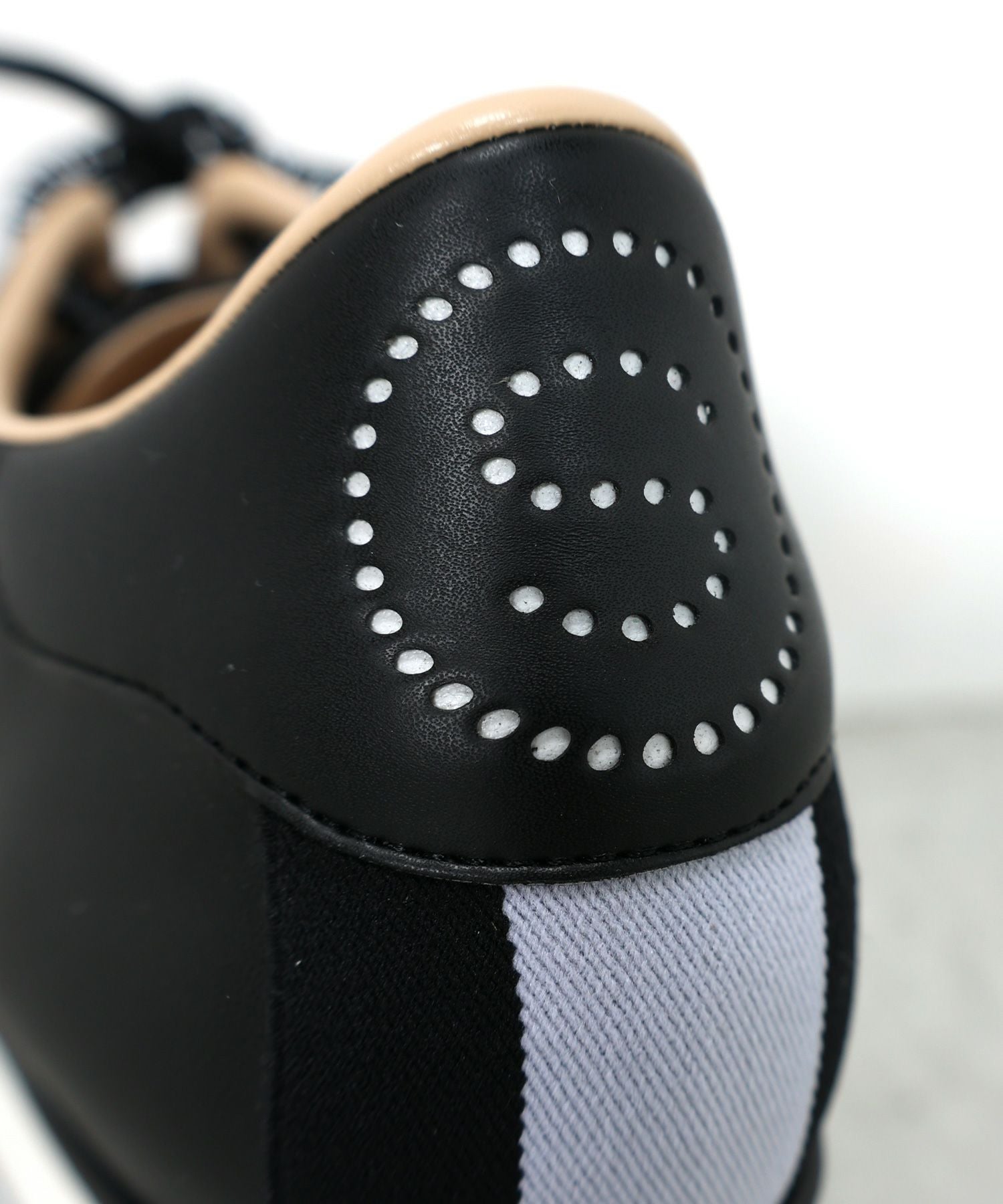 STELLA McCARTNEY(ステラ マッカートニー)】 スニークエリス