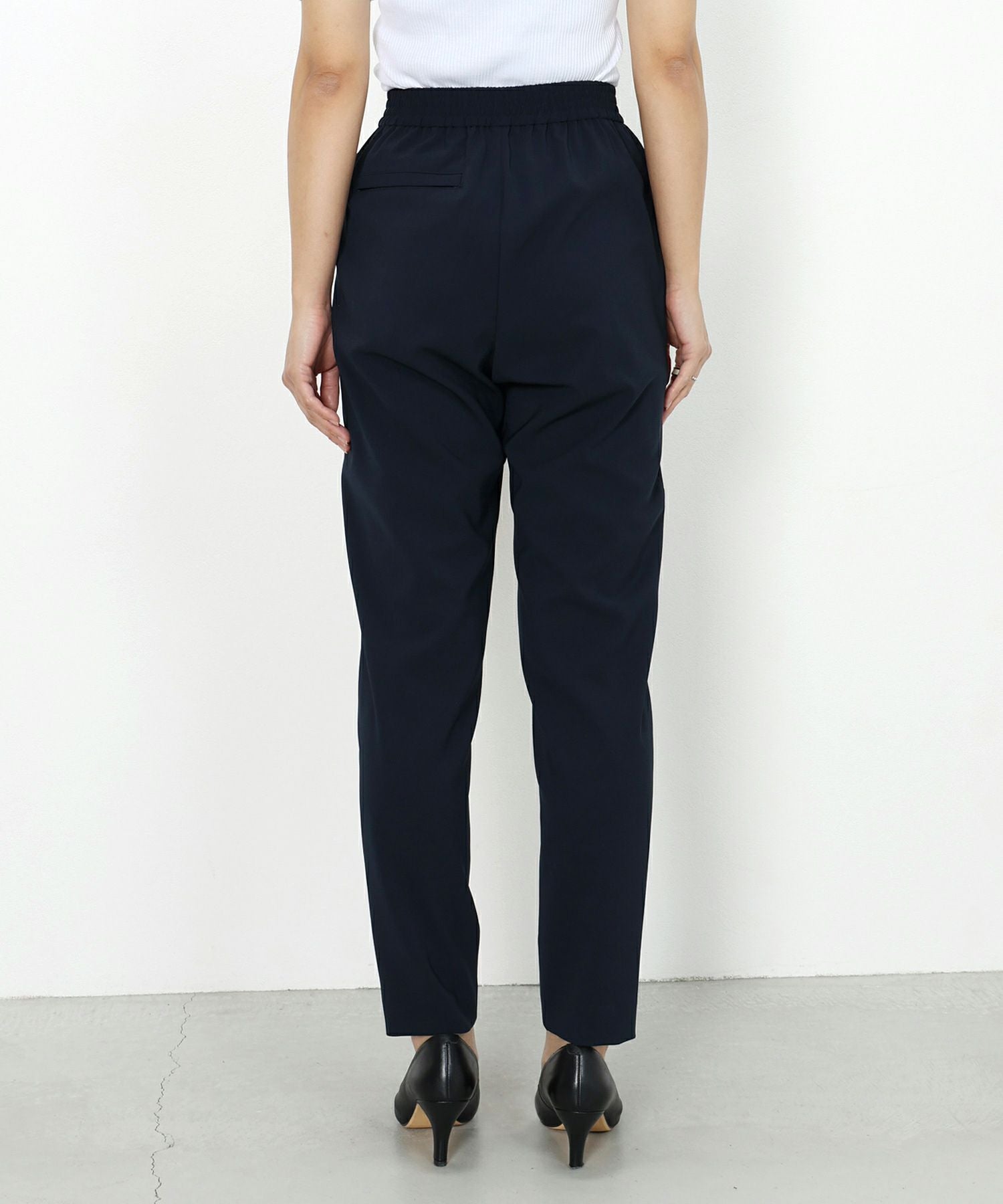 HYKE(ハイク)】 ≪Genderless≫ STRETCH TAPERED PANTS｜PARIGOT