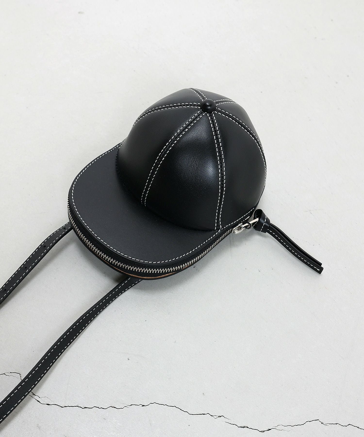 JW ANDERSON ジェイダブリュー アンダーソン　キャップ バッグ JW Anderson(ジェイダブリューアンダーソン)】 MEDIUM CAP BAG