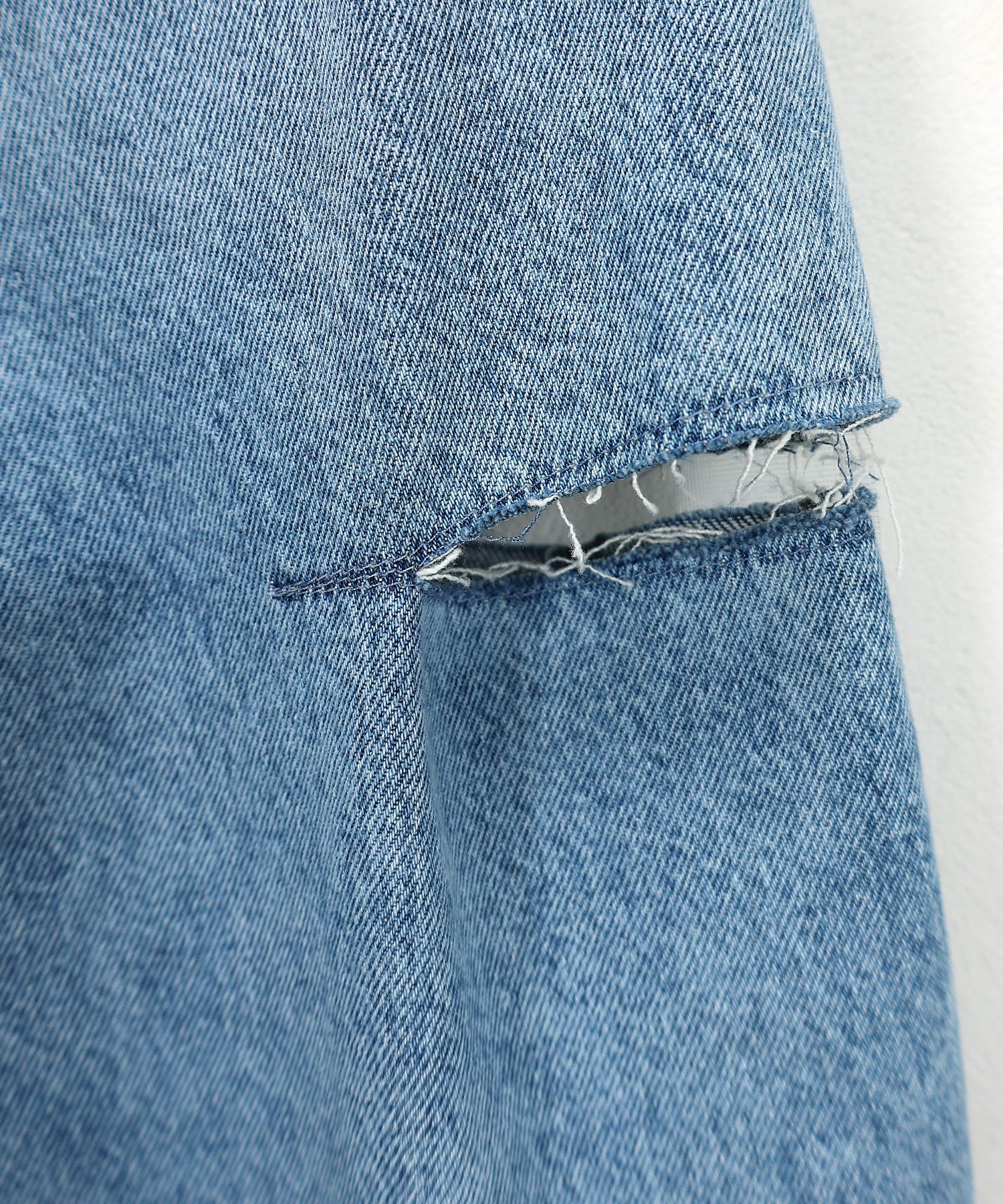 Maison Margiela(メゾンマルジェラ)】CUT-OUT JEANS｜PARIGOT ONLINE