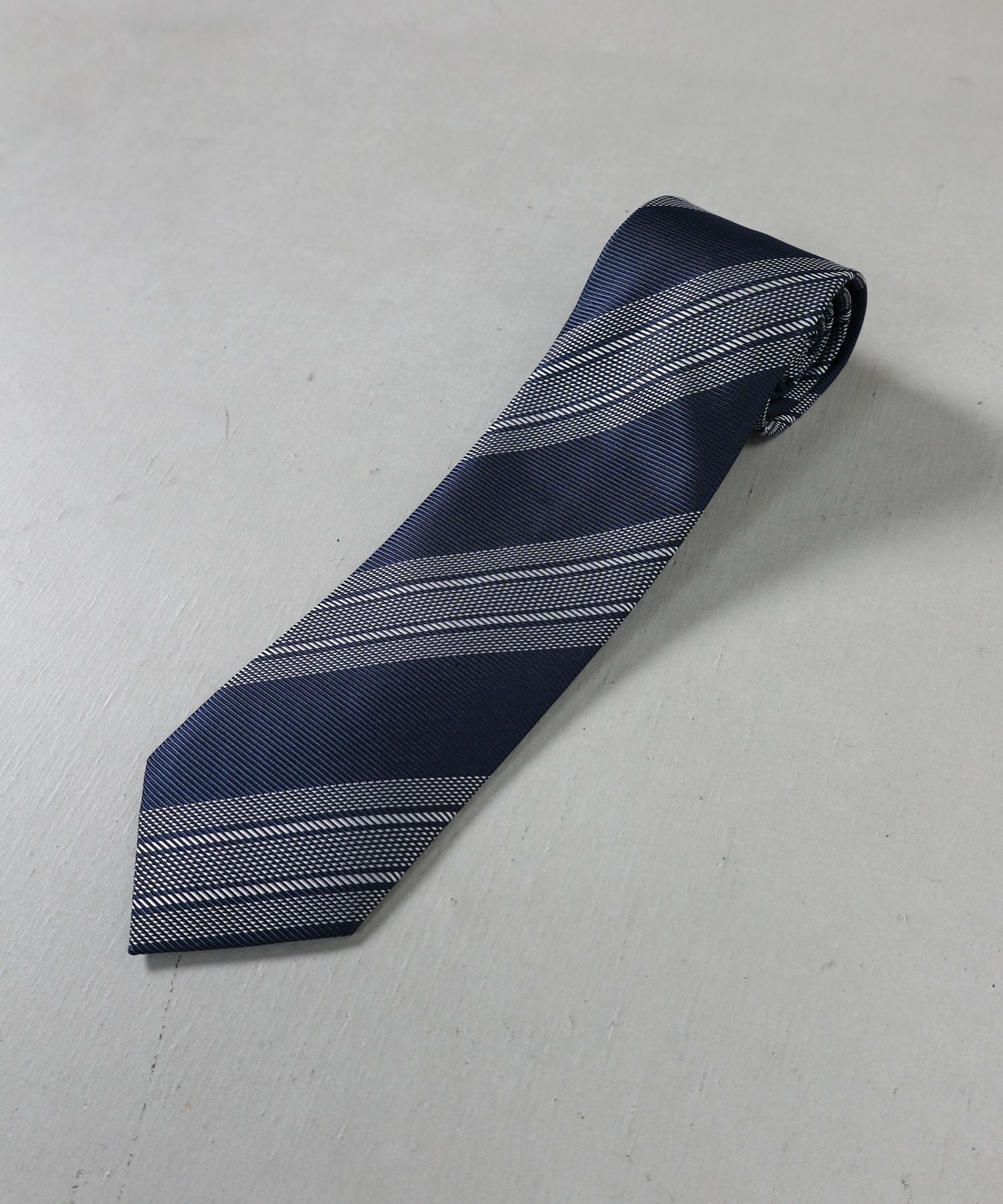 取扱店舗一覧 | 【Holliday & Brown(ホリデーアンドブラウン)】 シルク