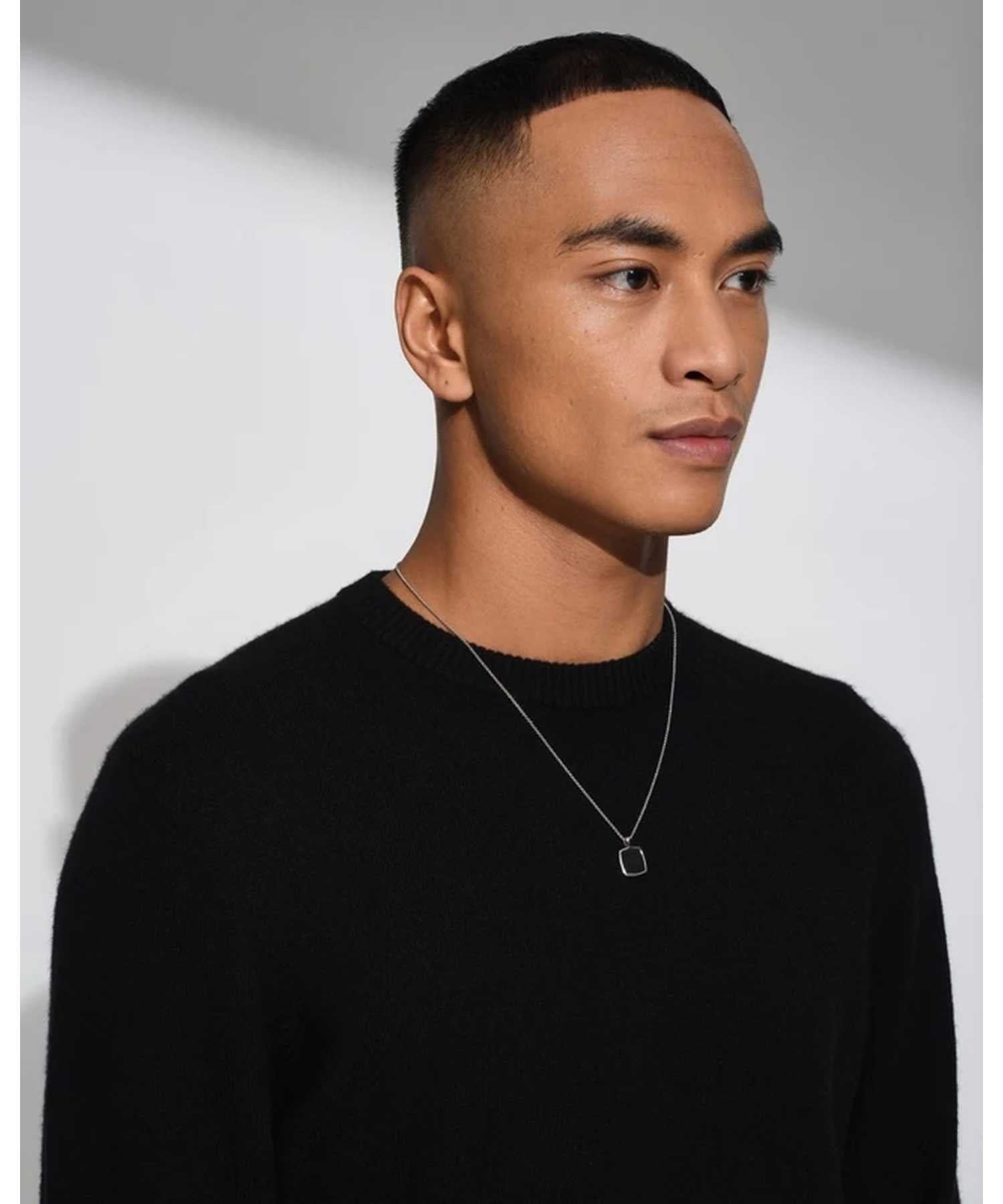 TOM WOOD(トムウッド)】 Cushion Pendant Onyx ネックレス｜PARIGOT