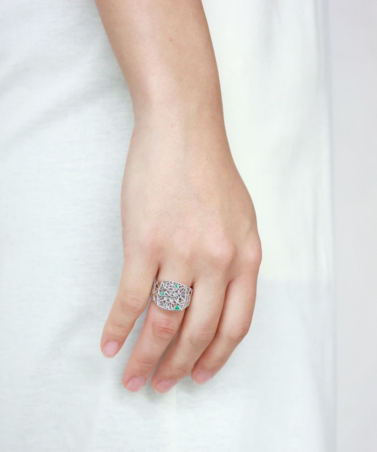 TOM WOOD(トムウッド)】 Mesh Fern Green リング｜PARIGOT ONLINE