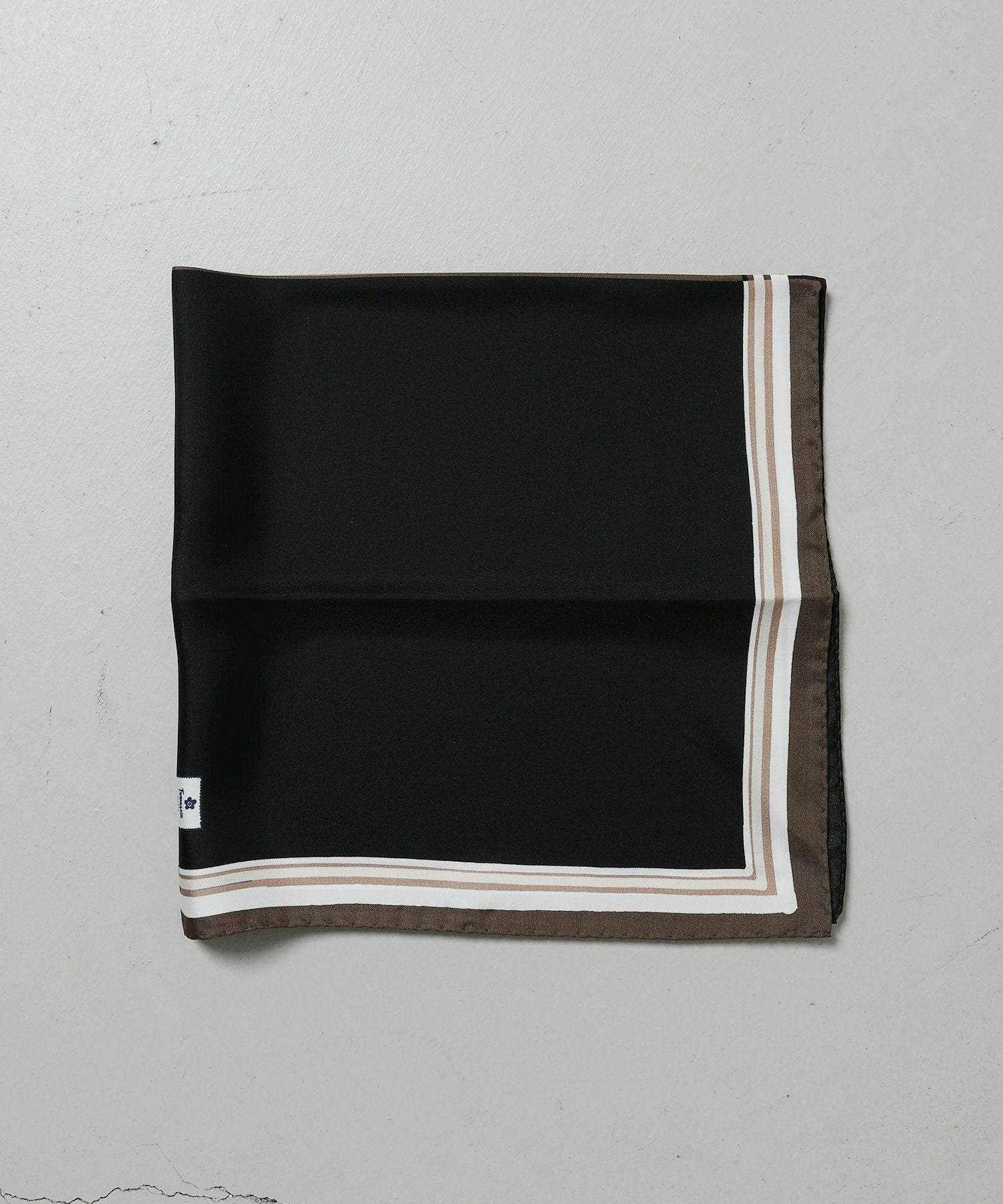 Gianni Fumagalli シルク混綿毛布 140x200cm Fumagalli(フマガッリ)】 セパレートプリントシルクネッカチーフ