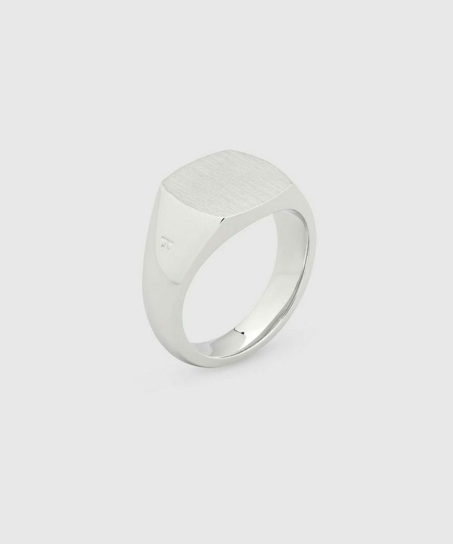 TOM WOOD(トムウッド)】 Kay Satin リング｜PARIGOT ONLINE（パリゴ