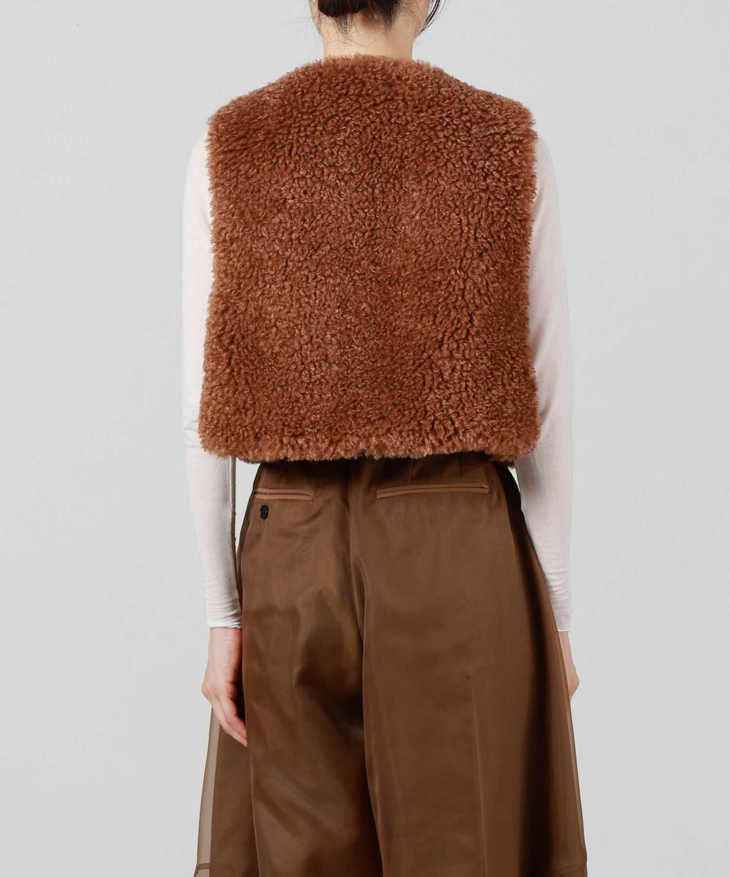 HYKE(ハイク)】 FAUX SHEARLING CROPPED VEST｜PARIGOT ONLINE（パリゴ