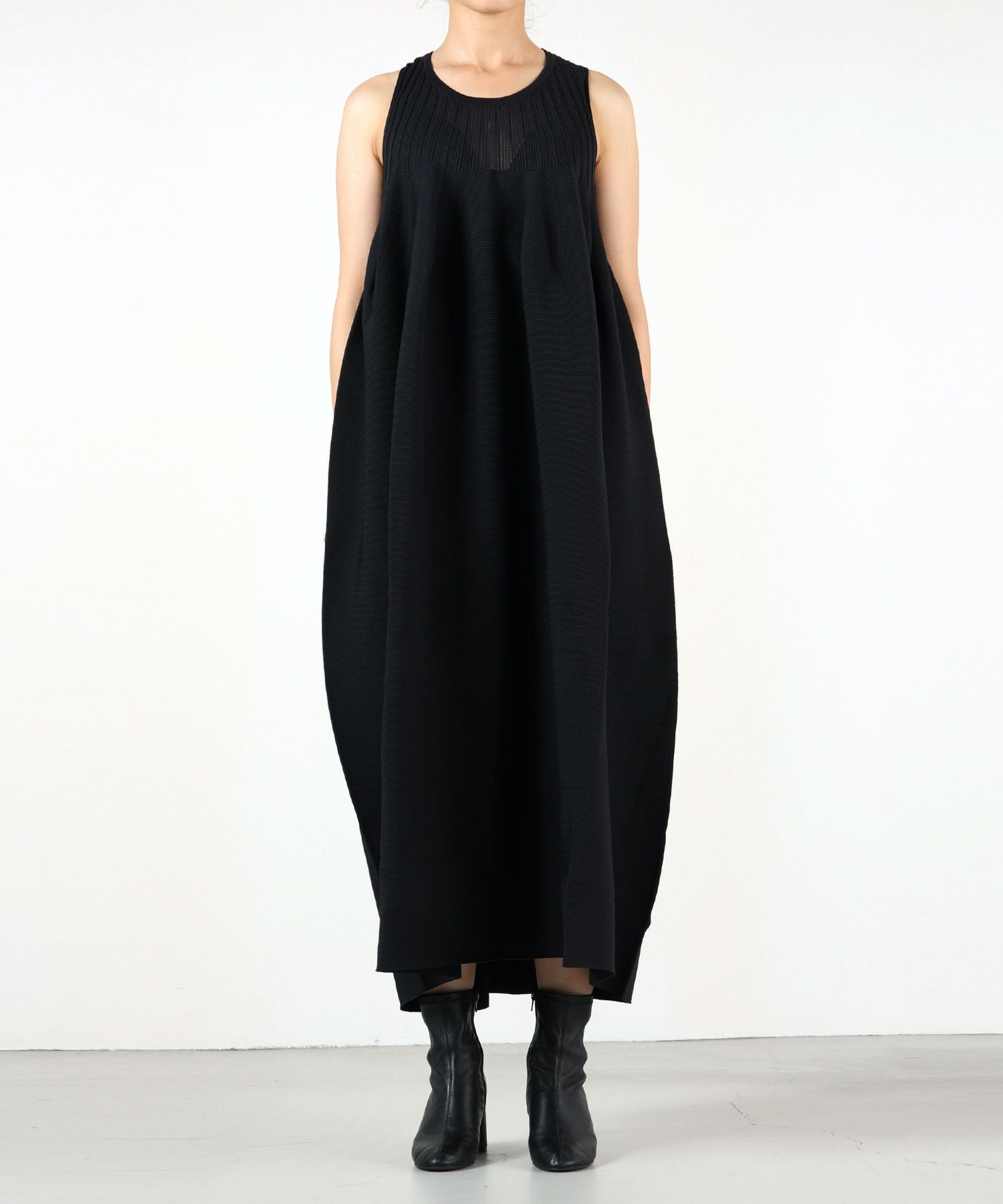 CFCL(シーエフシーエル)】 POTTERY SLEEVELESS BUST FLARE DRESS