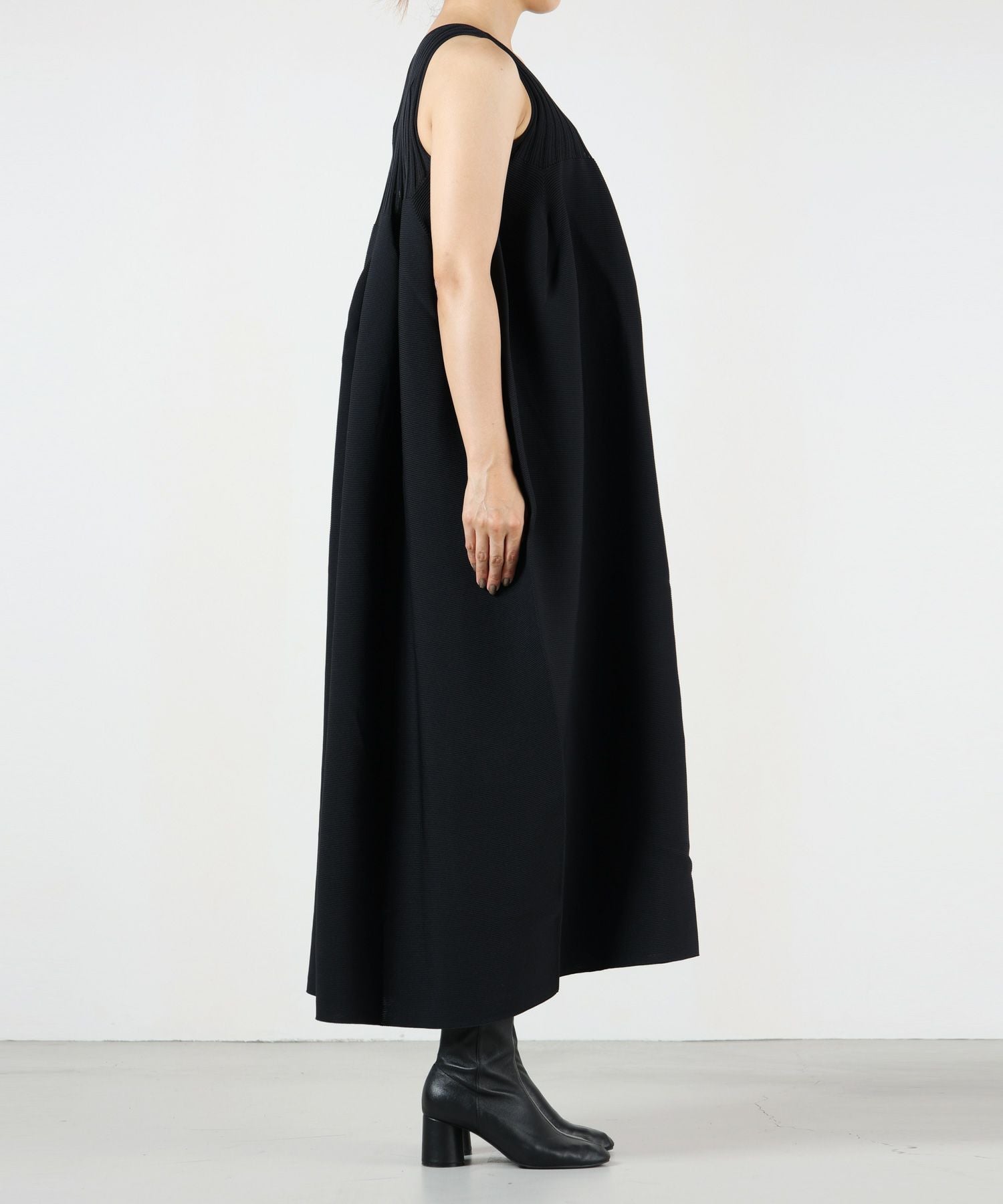 CFCL(シーエフシーエル)】 POTTERY SLEEVELESS BUST FLARE DRESS