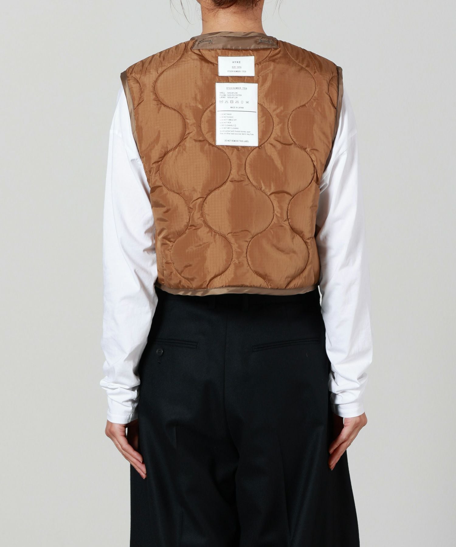 HYKE /ハイク QUILTED CROPPED VEST キルティングベスト QUILTED CROPPED VEST-キルトクロップドベスト-HYKE（ハイク）通販| st