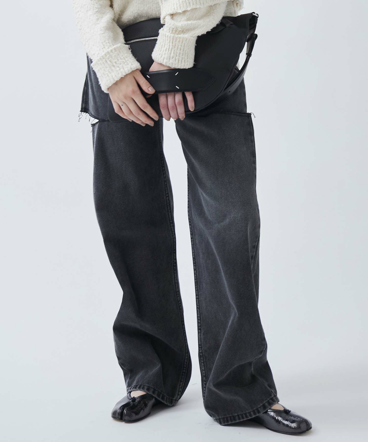 Maison Margiela(メゾンマルジェラ)】CUT-OUT JEANS｜PARIGOT ONLINE