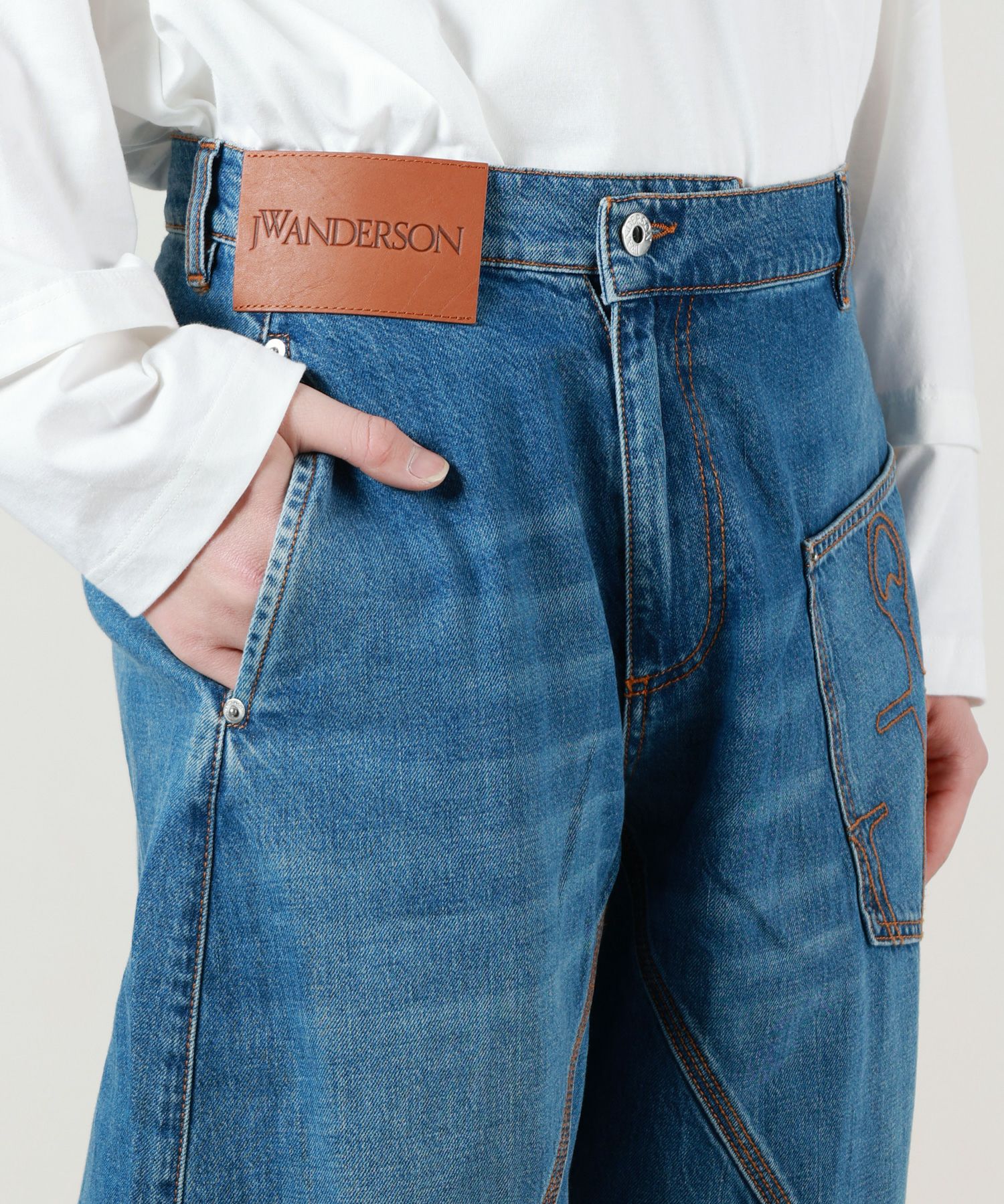 JW Anderson(ジェイダブリューアンダーソン)】 TWISTED WORKWEAR JEANS