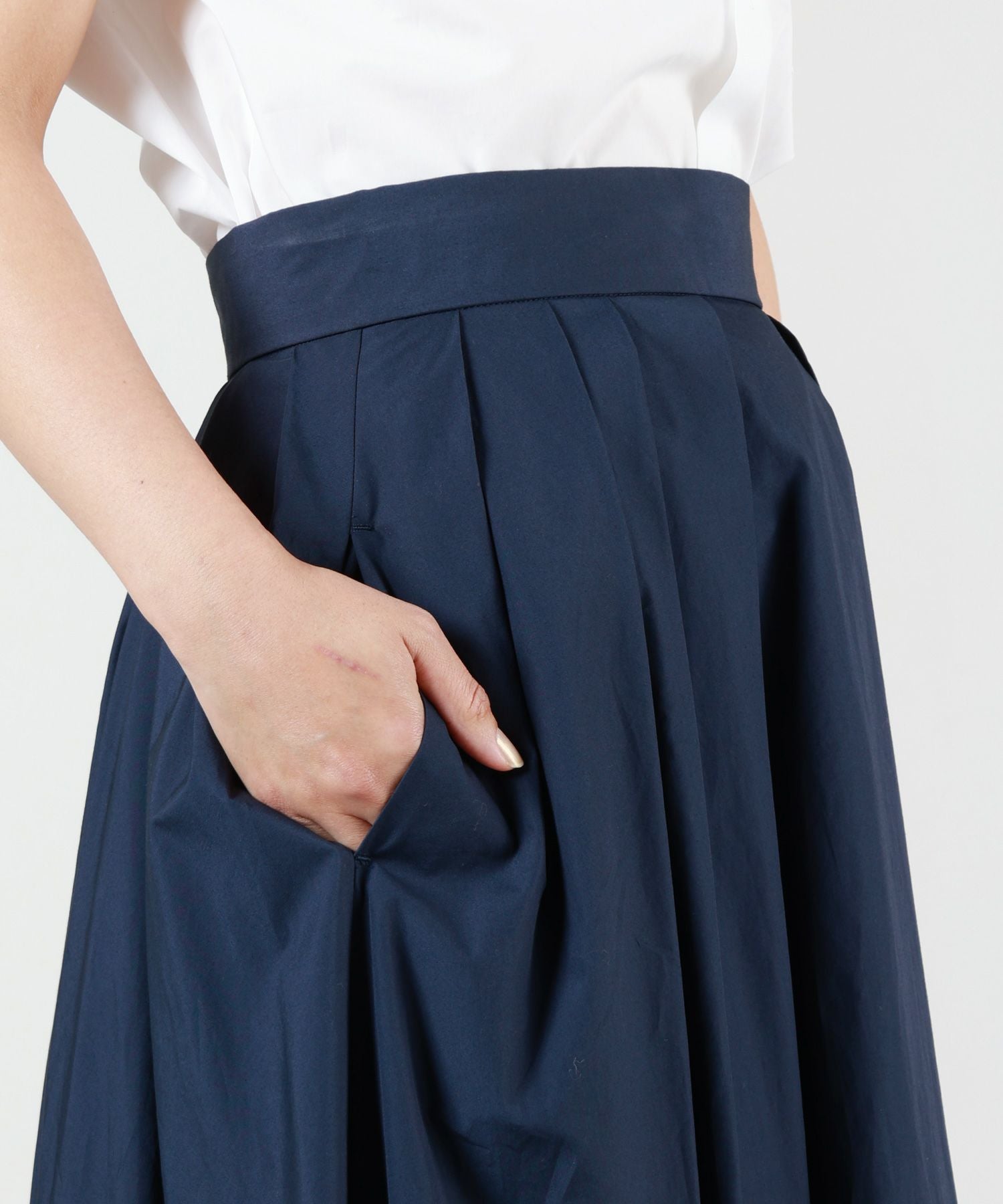 MADISONBLUE(マディソンブルー)】 TUCK VOLUME SKIRT｜PARIGOT ONLINE