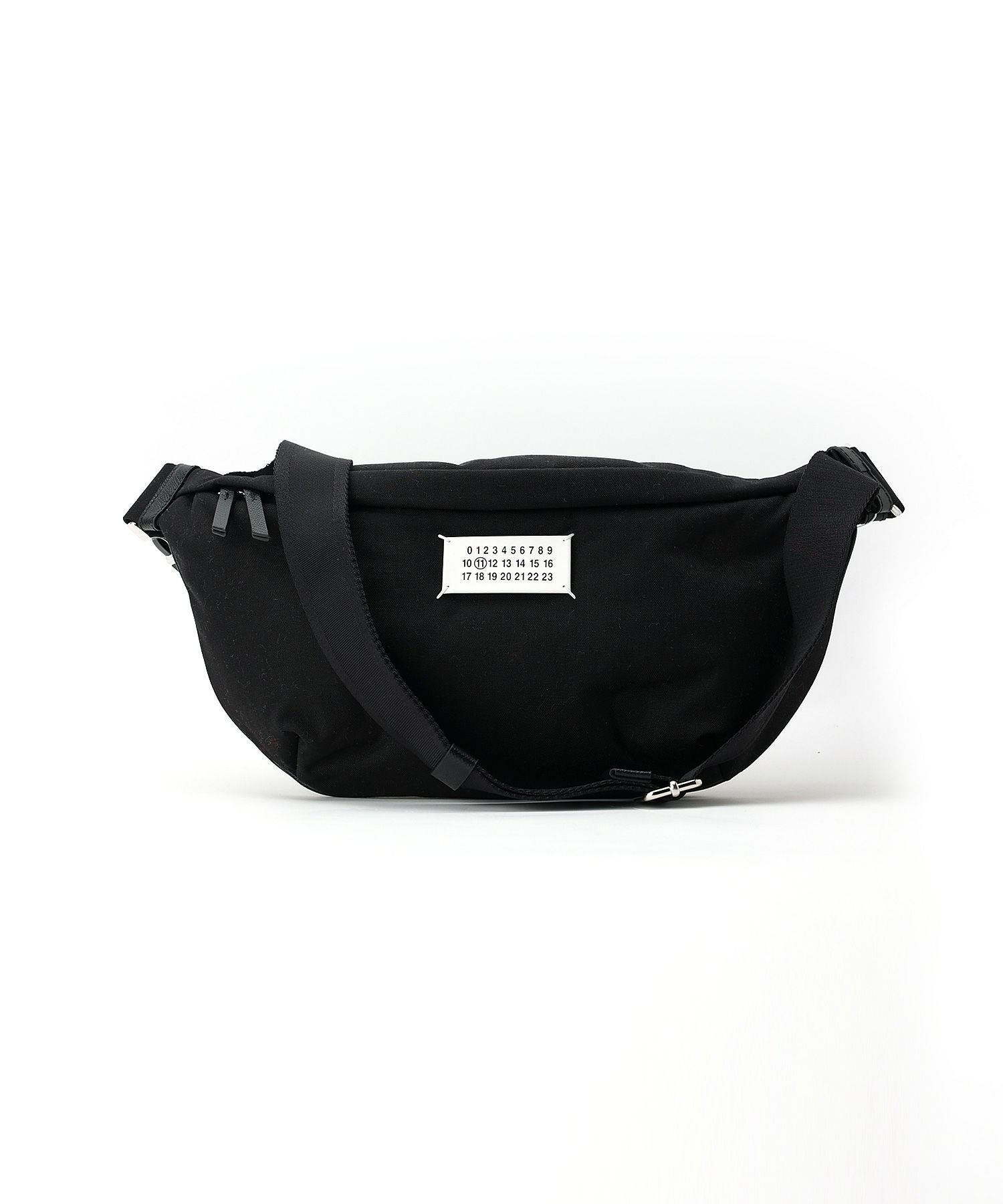 Maison Margiela ボディバッグ グラムスラム メゾンマルジェラのグランスラム 新型ボディバッグ | HUES 福岡