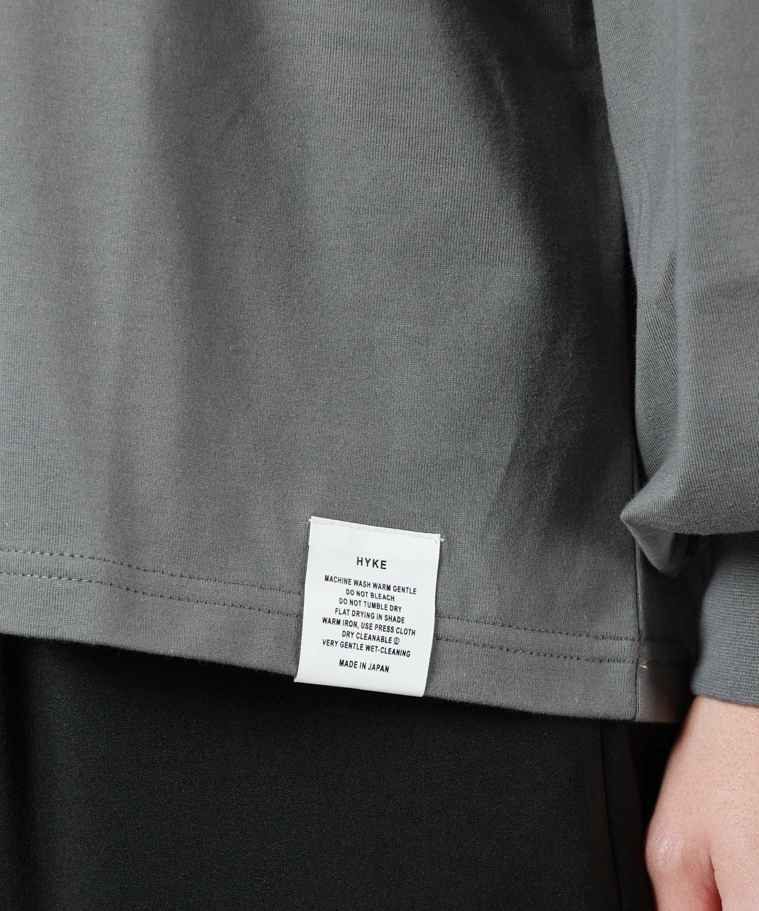 hyke ビッグT サイズ2 ネイビー NEW IN – HYKE ONLINE STORE
