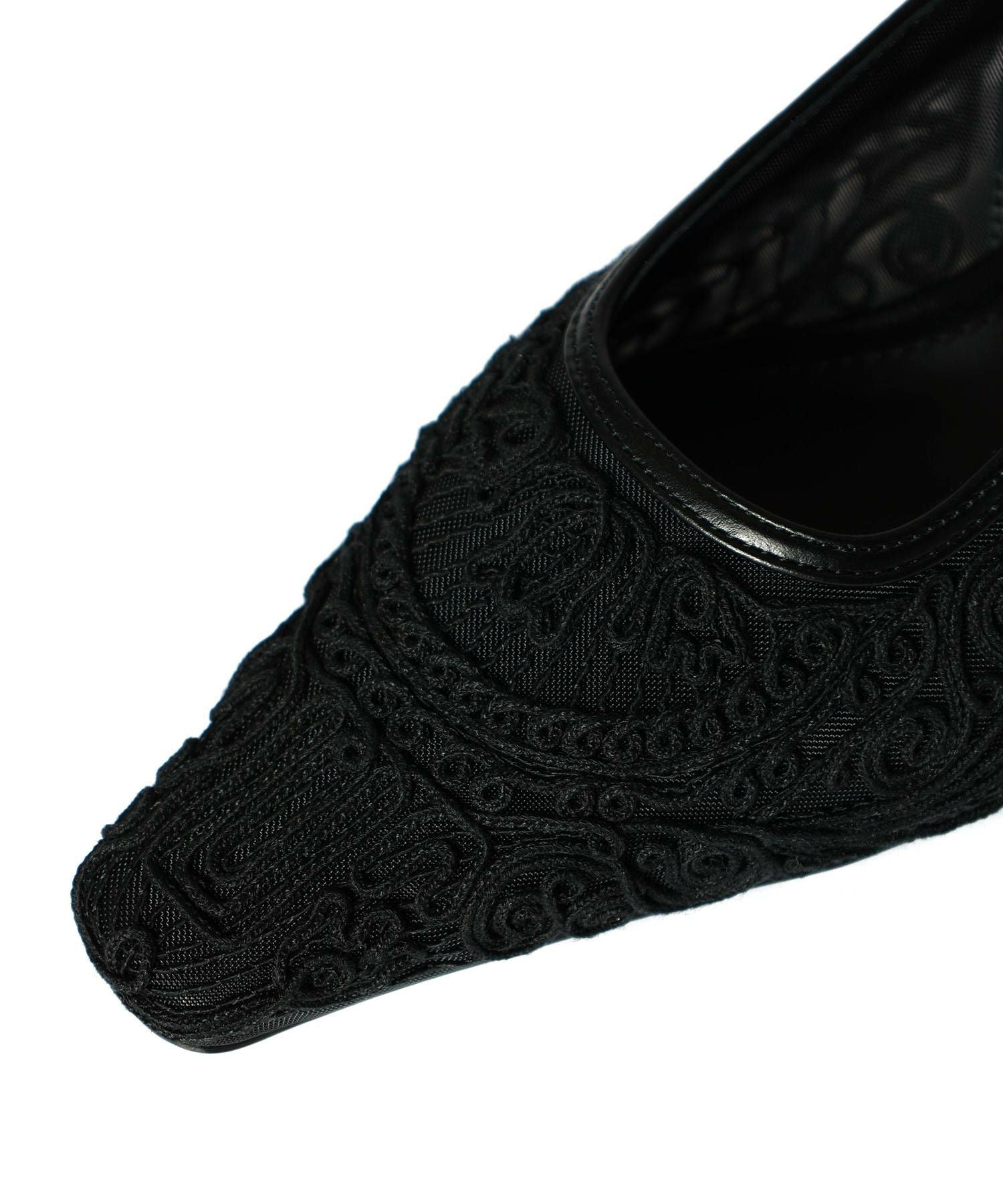 Mame Kurogouchi(マメ クロゴウチ)】 Cording Embroidery Sling Back