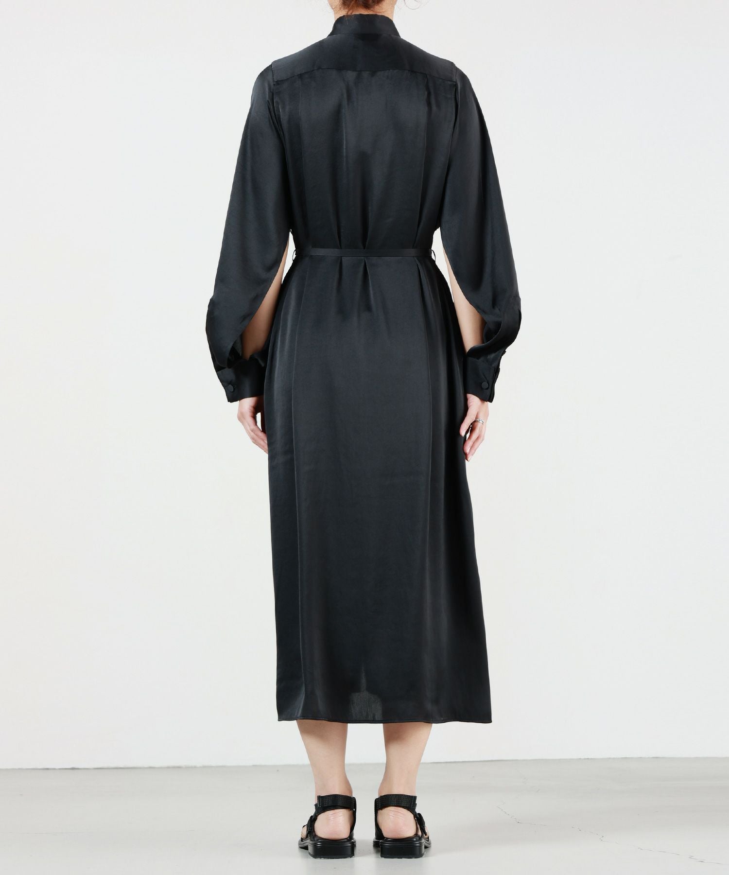 HYKE(ハイク)】 SATIN DRESS｜PARIGOT ONLINE（パリゴオンライン）