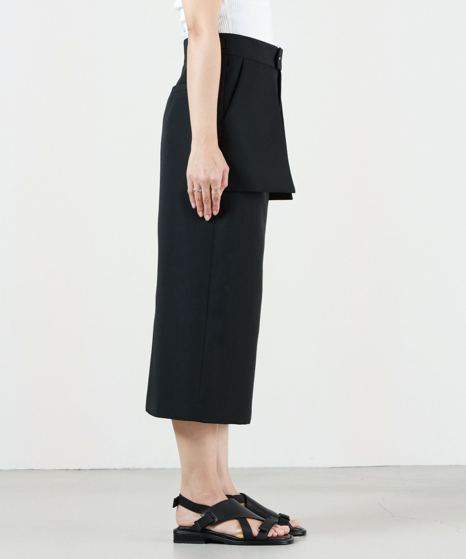 HYKE(ハイク)】 DOESKIN MIDI SKIRT｜PARIGOT ONLINE（パリゴオンライン）