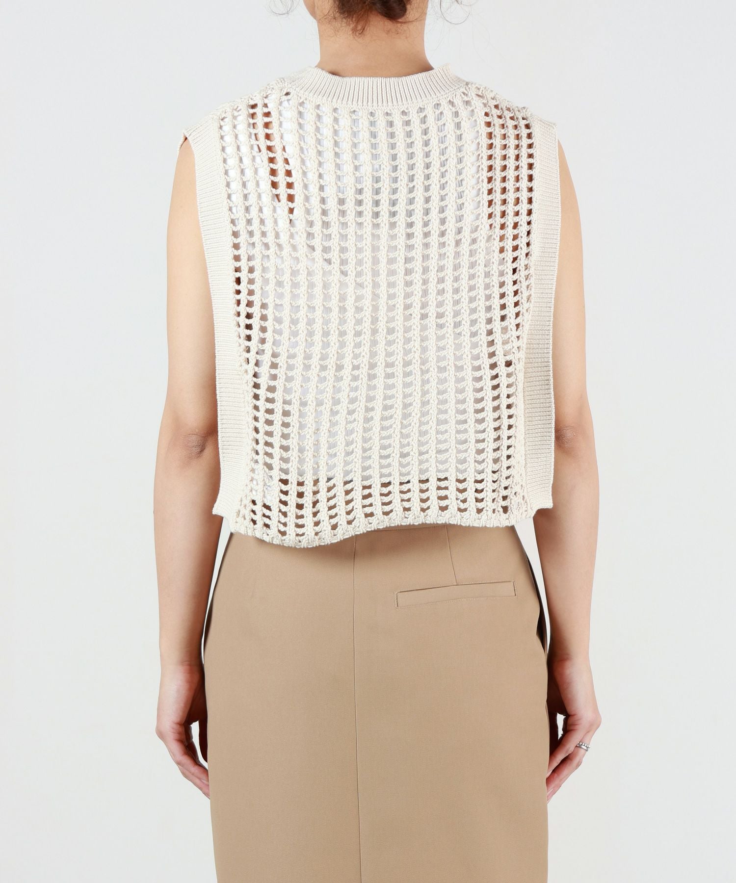 HYKE(ハイク)】 CROCHETED CROPPED SWEATER TOP｜PARIGOT ONLINE