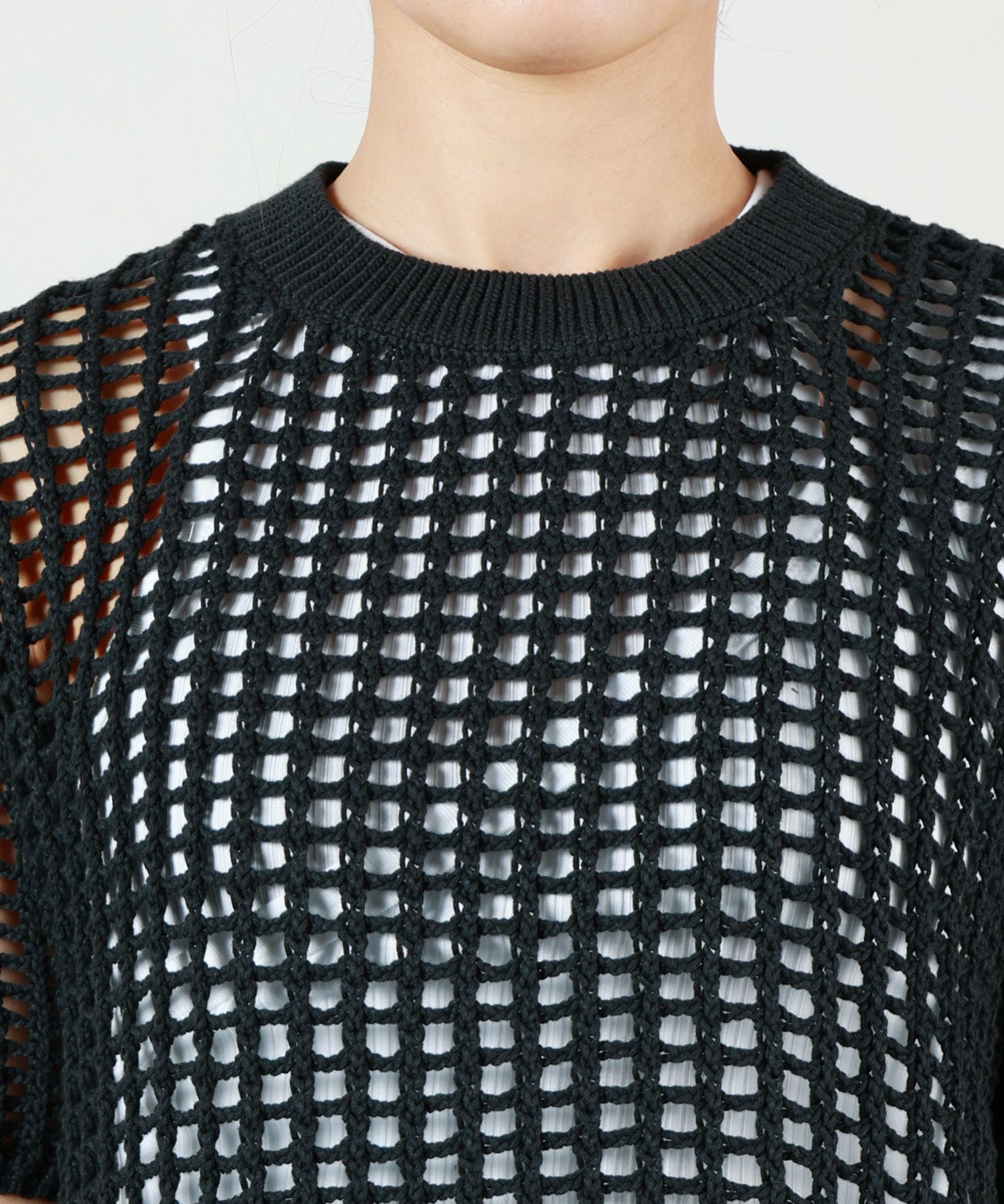 【HYKE(ハイク)】 MOHAIR CROP KNIT モヘアクロップニット HYKE(ハイク)】 CROCHETED CROPPED SHORT-SLV SWEATER｜PARIGOT ONLINE