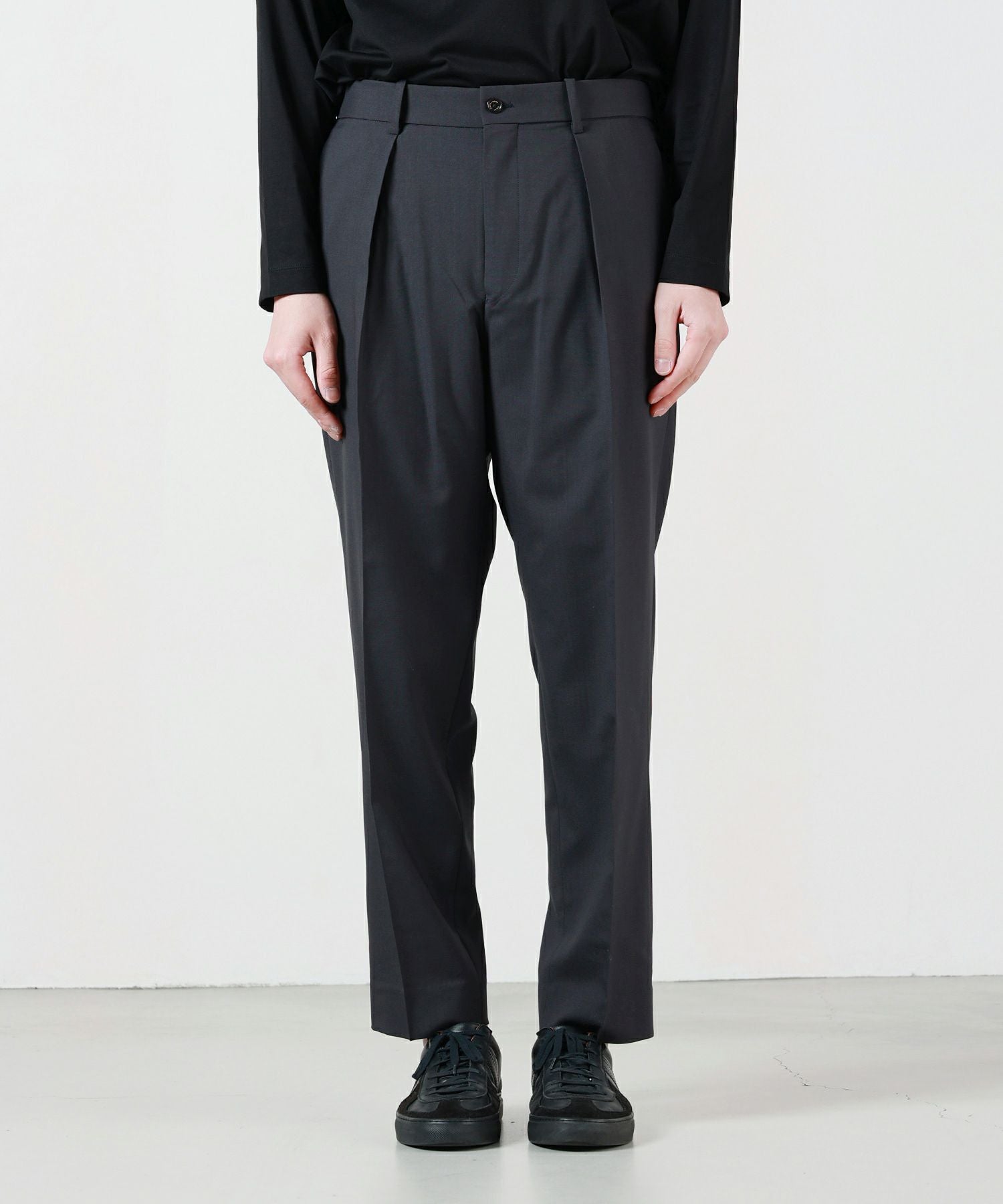 MARKAWARE(マーカウェア)】 PARIGOT別注 PEGTOP TROUSERS｜PARIGOT
