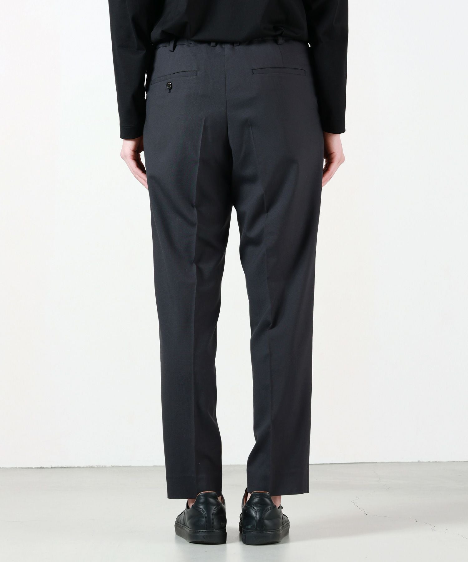 MARKAWARE(マーカウェア)】 PARIGOT別注 PEGTOP TROUSERS｜PARIGOT