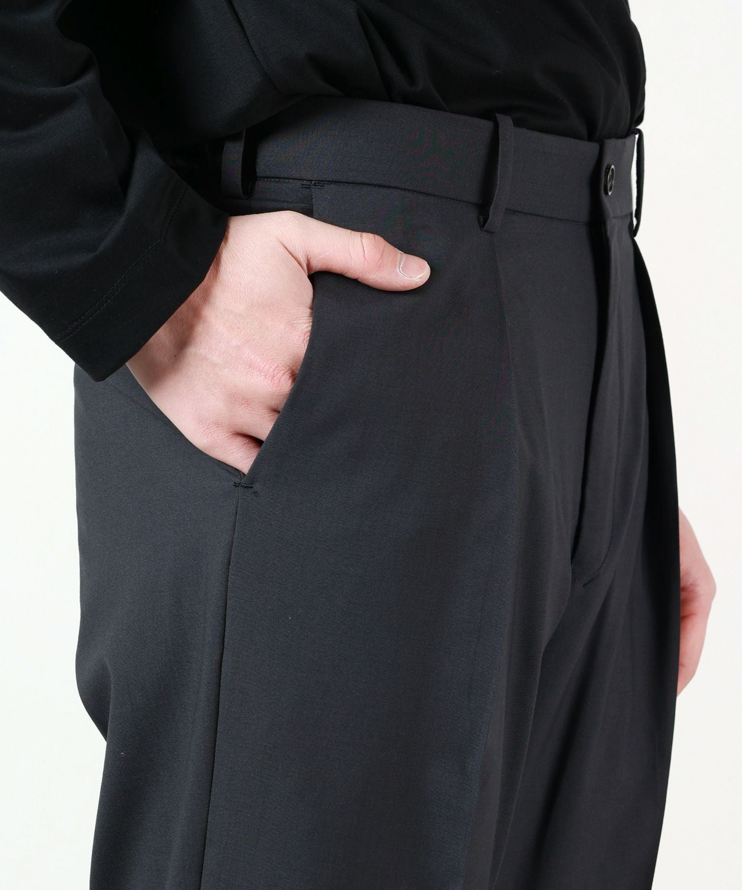 MARKAWARE(マーカウェア)】 PARIGOT別注 PEGTOP TROUSERS｜PARIGOT