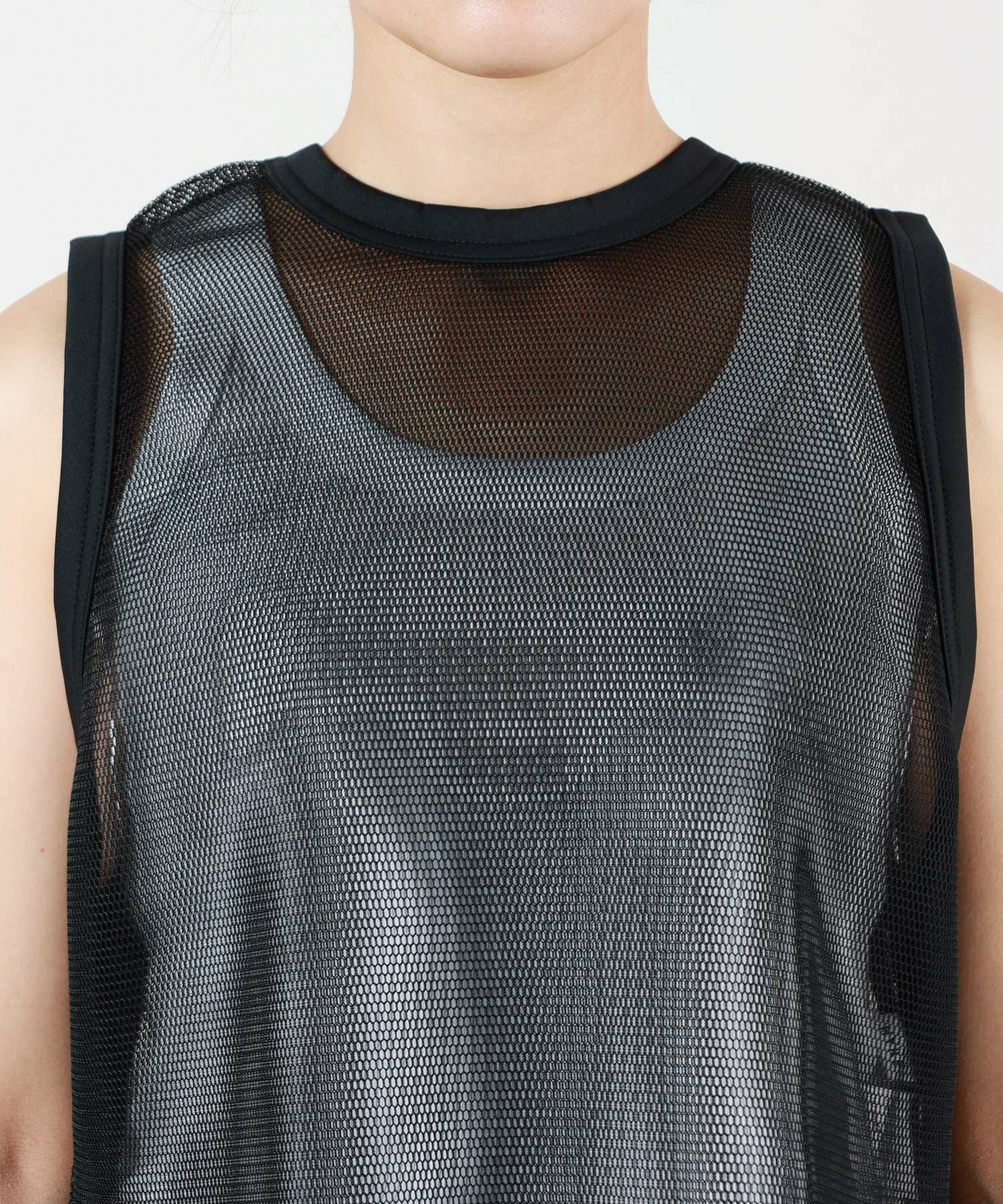 HYKE(ハイク)】 MESH SLEEVLESS CROPPED TOP｜PARIGOT ONLINE（パリゴ