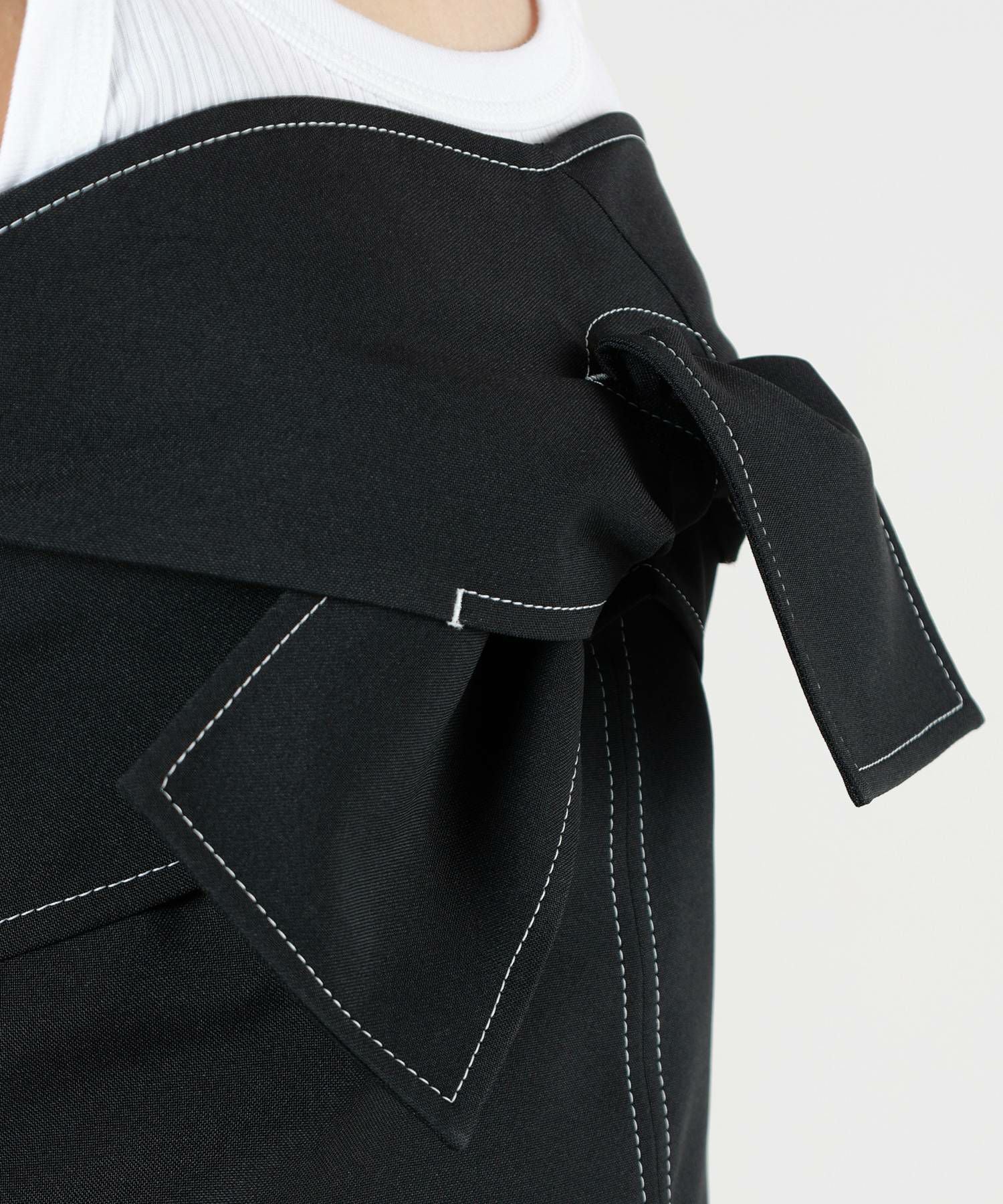 HYKE(ハイク)】 WHITE STITCH STRAPLESS TOP｜PARIGOT ONLINE（パリゴ