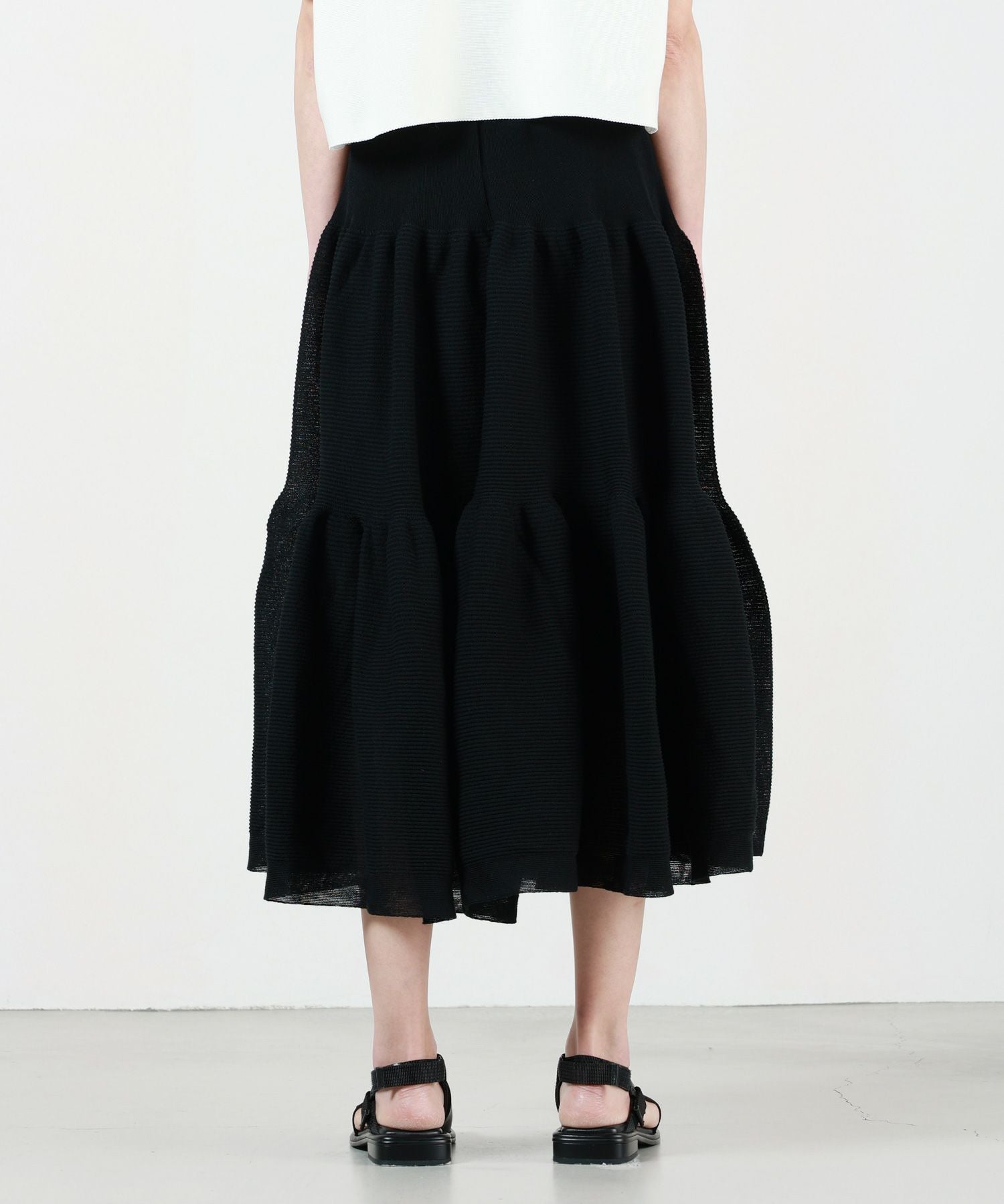 CFCL(シーエフシーエル)】 CASCADES TIERED SKIRT｜PARIGOT ONLINE