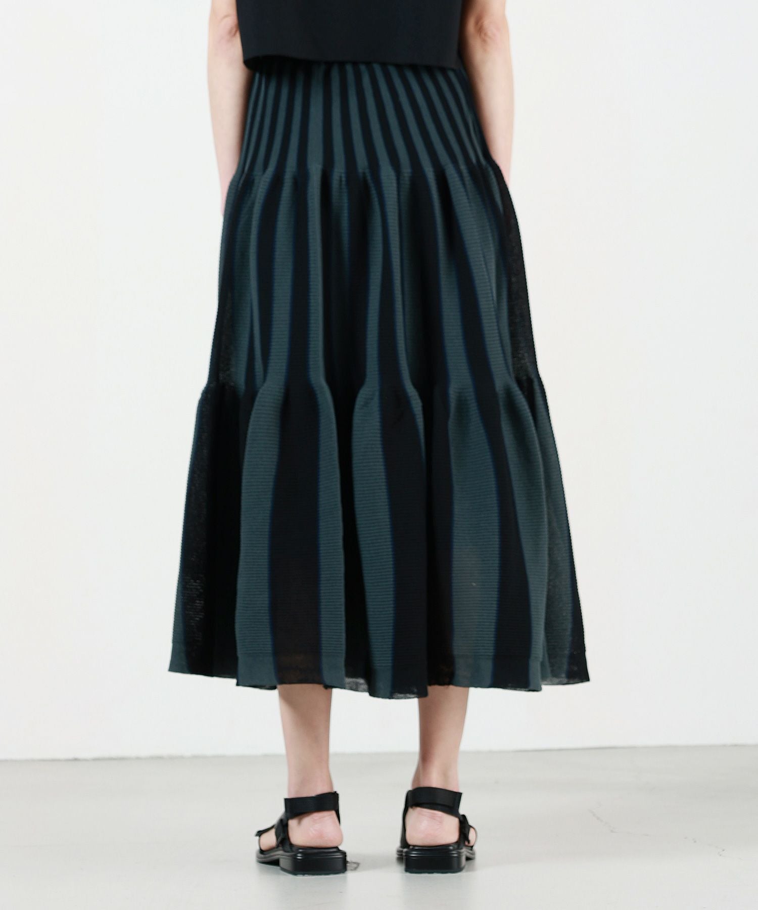 CFCL(シーエフシーエル)】 CASCADES TIERED SKIRT｜PARIGOT ONLINE