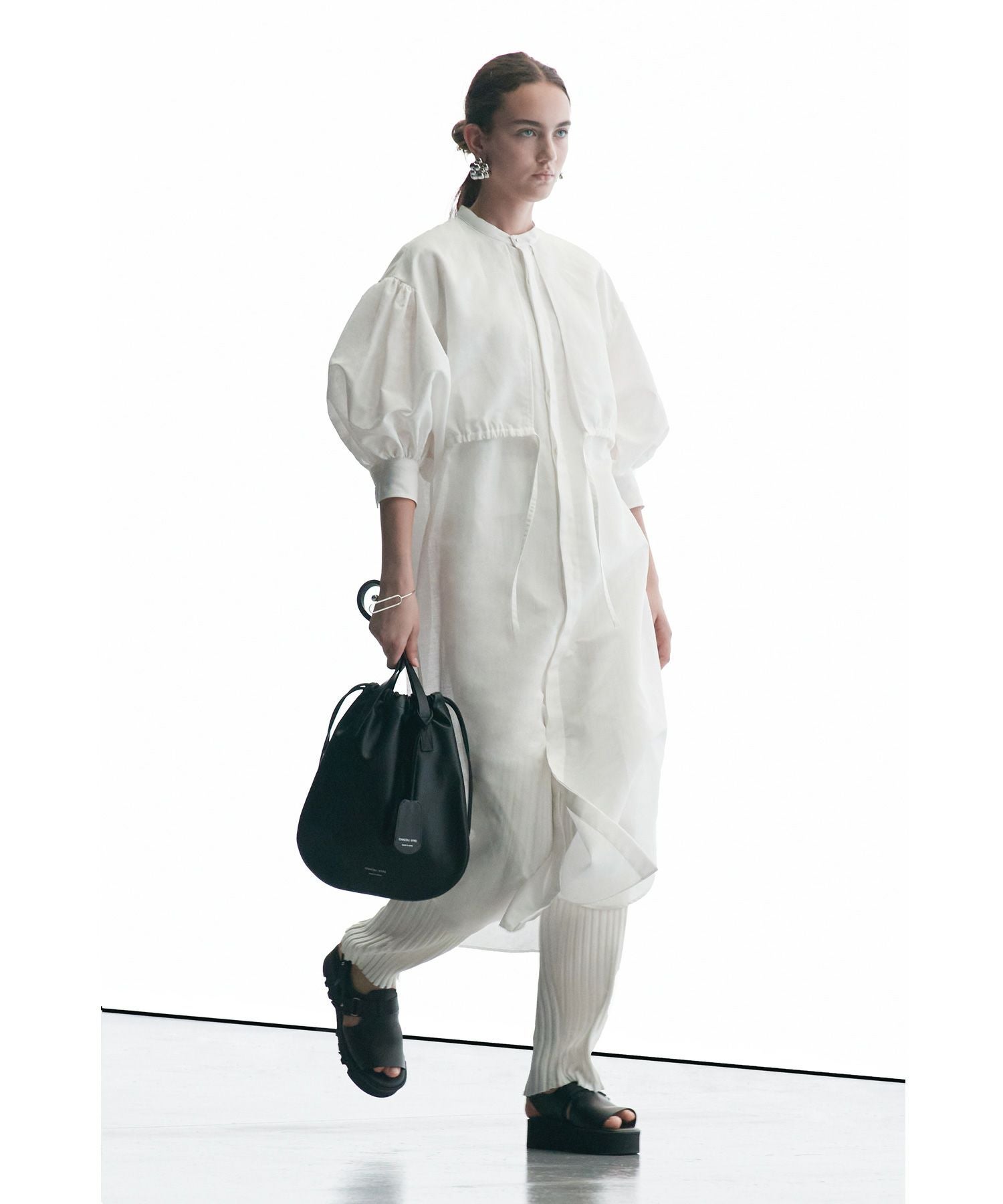 HYKE ハイクC/L BALLOON SLEEVE DRESS ホワイト 1 HYKE(ハイク)】 C/L BALLOON SLEEVE DRESS｜PARIGOT ONLINE（パリゴ