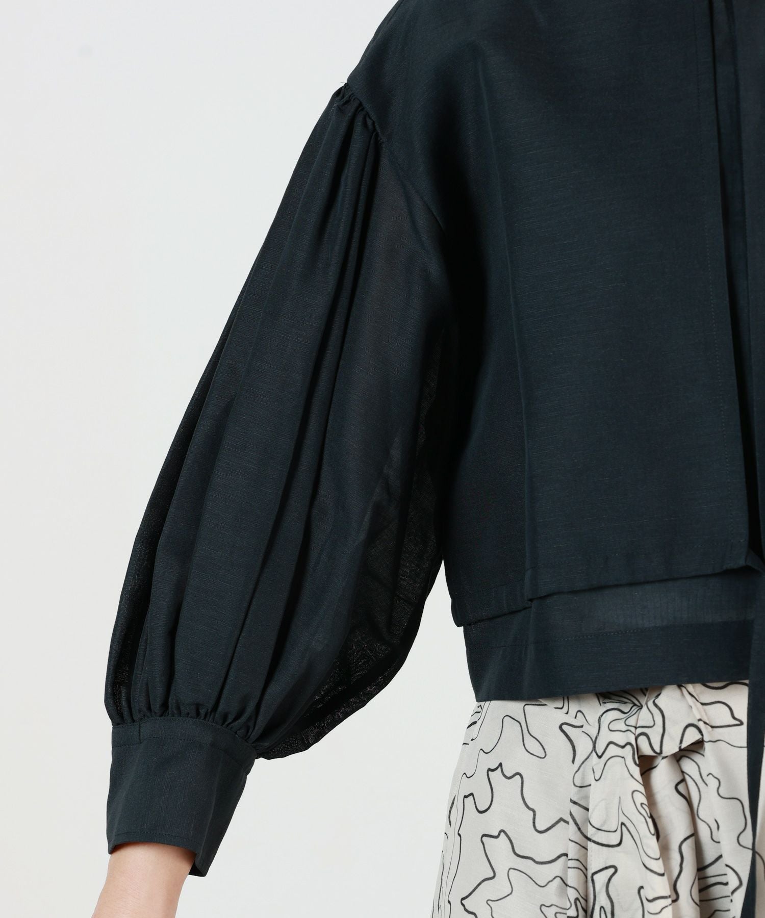 HYKE(ハイク)】 C/L BALLOON SLEEVE BLOUSE｜PARIGOT ONLINE（パリゴ