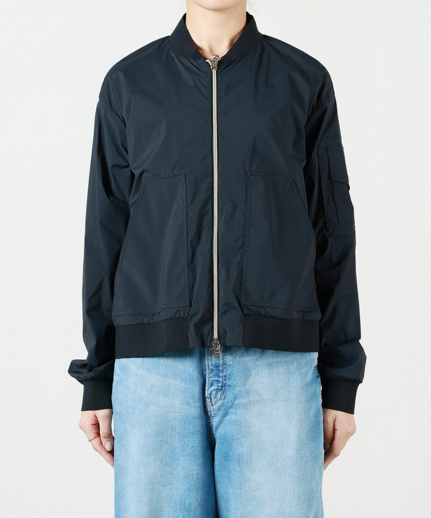 HERNO(ヘルノ)】NYLON LIGHT BLOUSON｜PARIGOT ONLINE（パリゴオンライン）