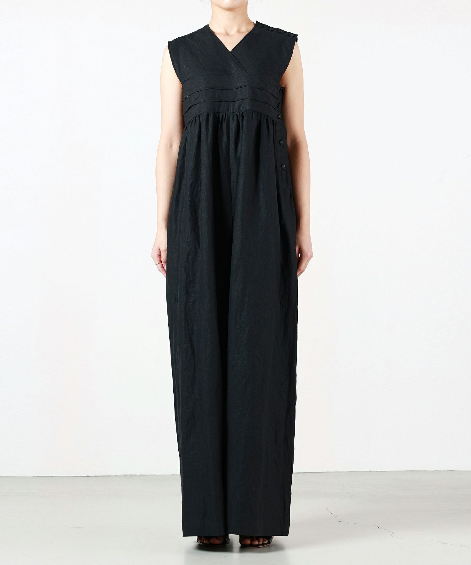 HYKE(ハイク)】 LINEN JUMPSUIT｜PARIGOT ONLINE（パリゴオンライン）