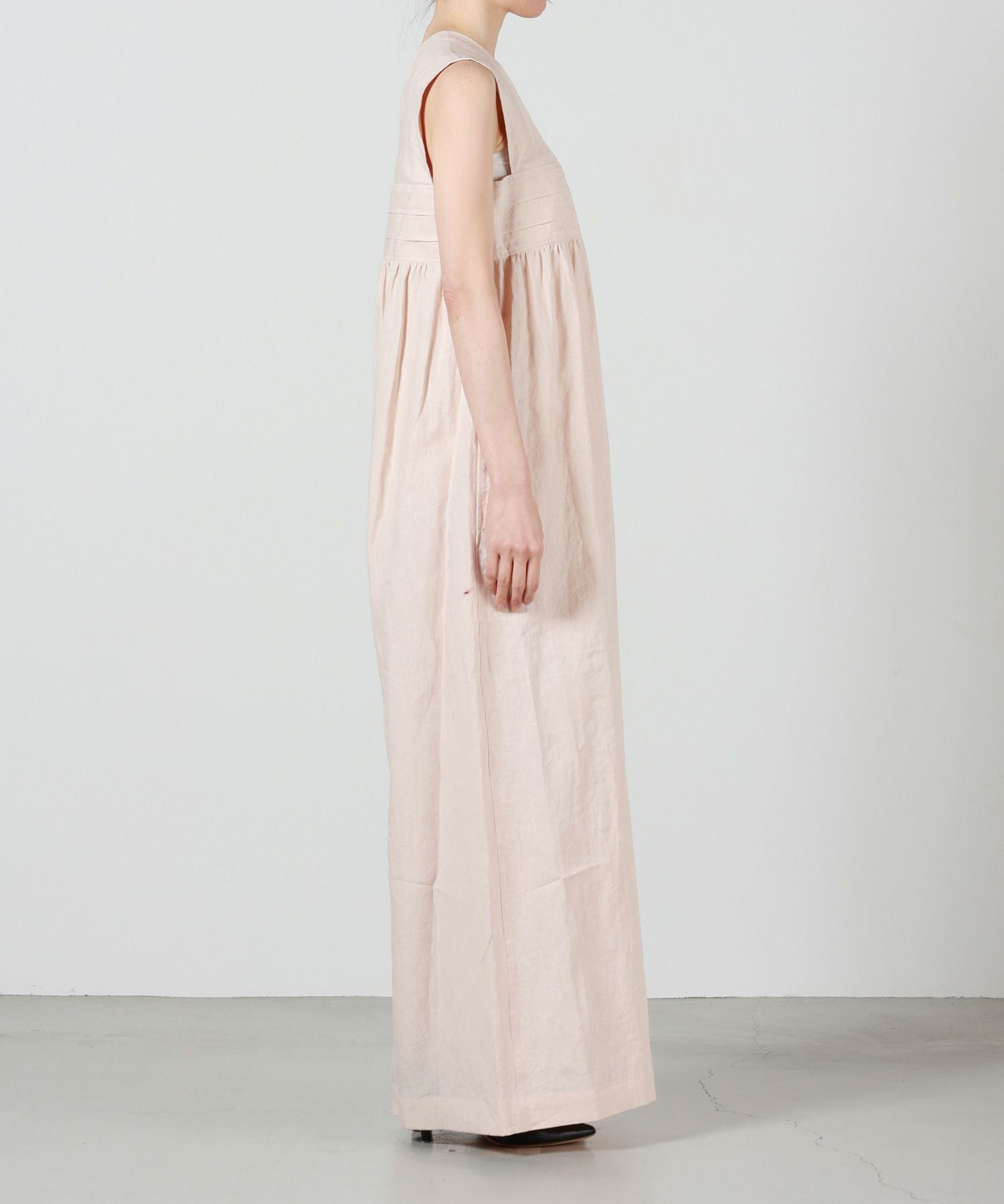HYKE(ハイク)】 LINEN JUMPSUIT｜PARIGOT ONLINE（パリゴオンライン）