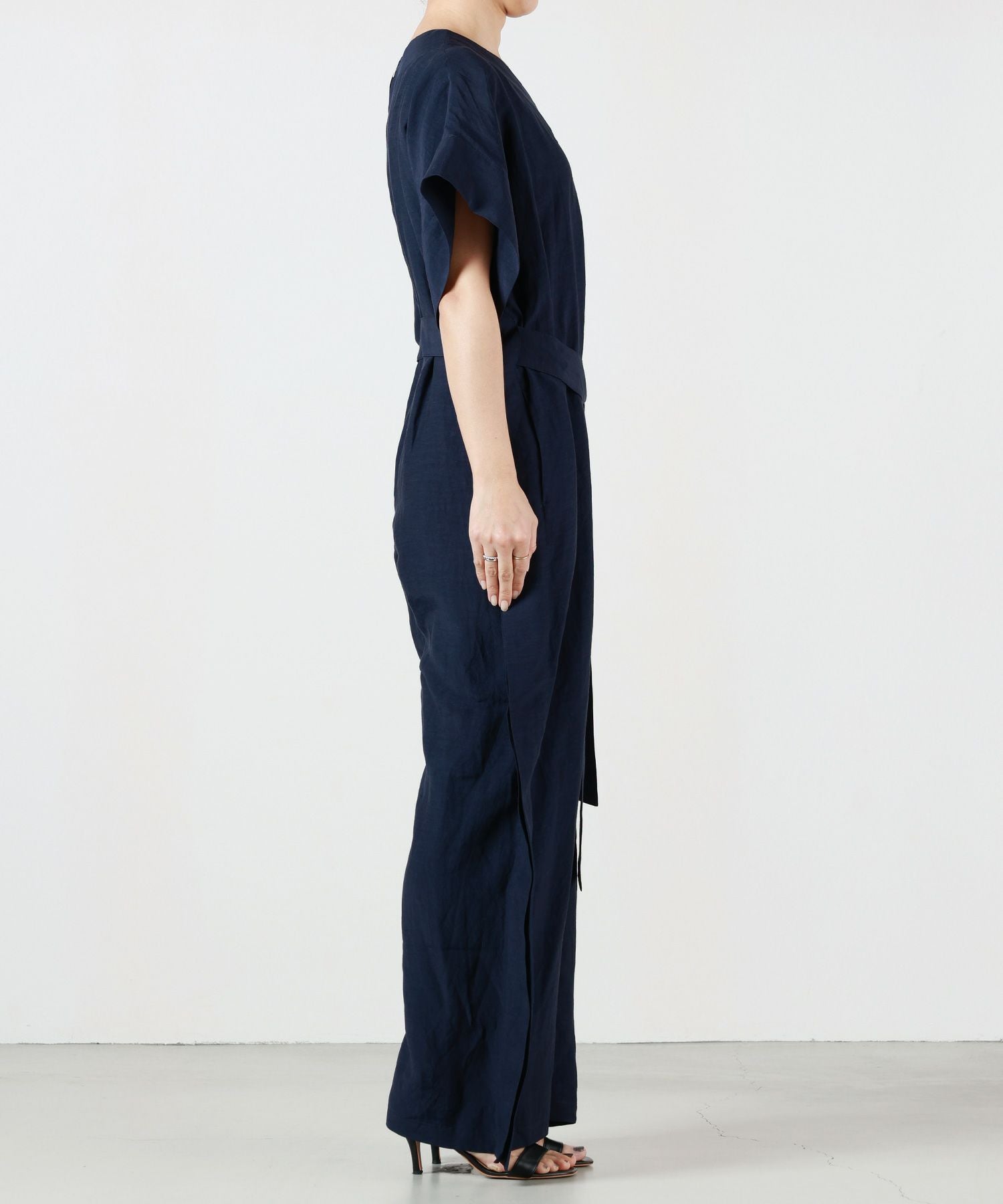 HYKE(ハイク)】 LINEN JUMPSUIT｜PARIGOT ONLINE（パリゴオンライン）