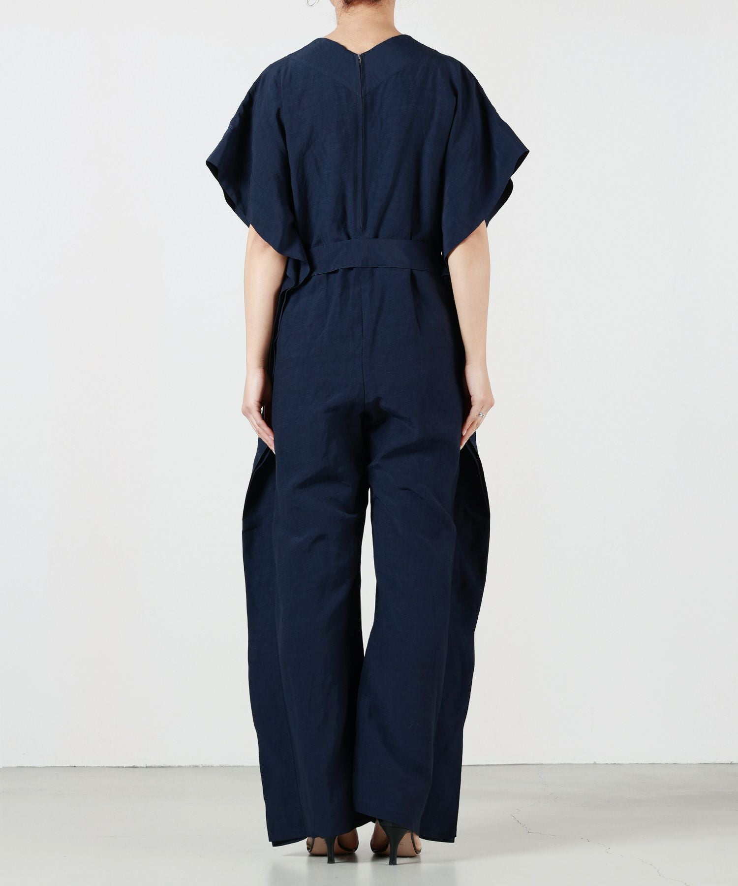 HYKE(ハイク)】 LINEN JUMPSUIT｜PARIGOT ONLINE（パリゴオンライン）